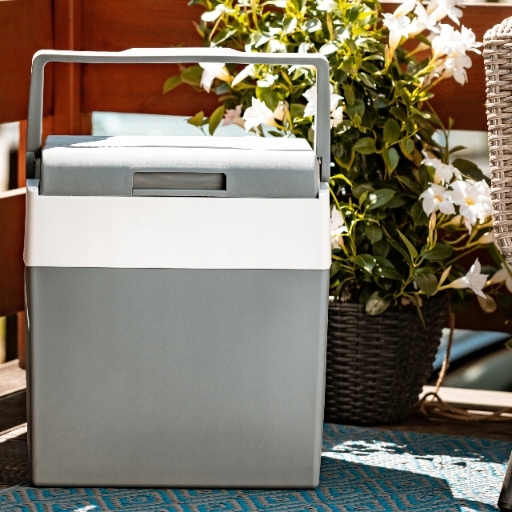 PRZENOŚNA LODÓWKA TURYSTYCZNA 28L ELEKTRYCZNA DO SAMOCHODU 12V 230V DUŻA Zasilanie gniazdo zapalniczki samochodowej sieciowe