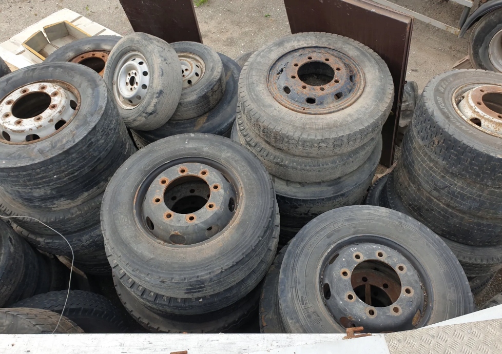 KOŁA KOŁO FELGA FELGI TIR OPONA OPONY ROBUR MAN TGA ŻUK SCANIA