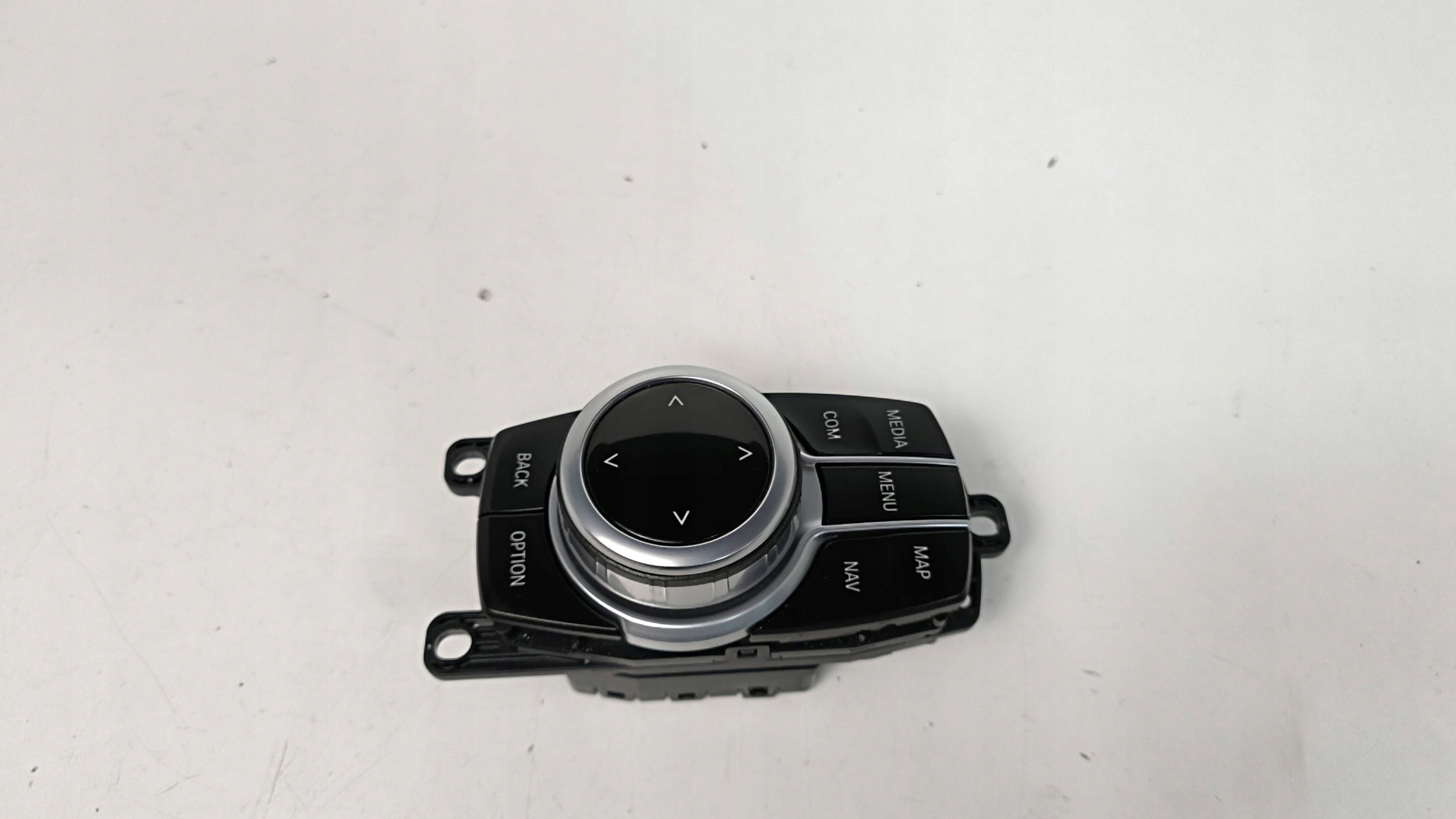BMW 5 G30 G31 G38 6844226 panel switch radia idrive