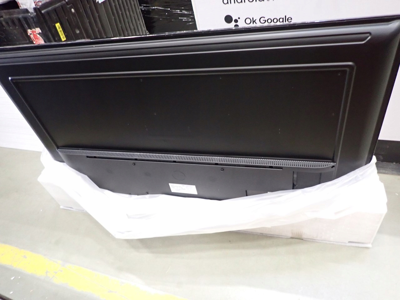 Telewizor TOSHIBA 65UA2063DG UHD AndroidTV-uszkodzony Typ telewizora LED