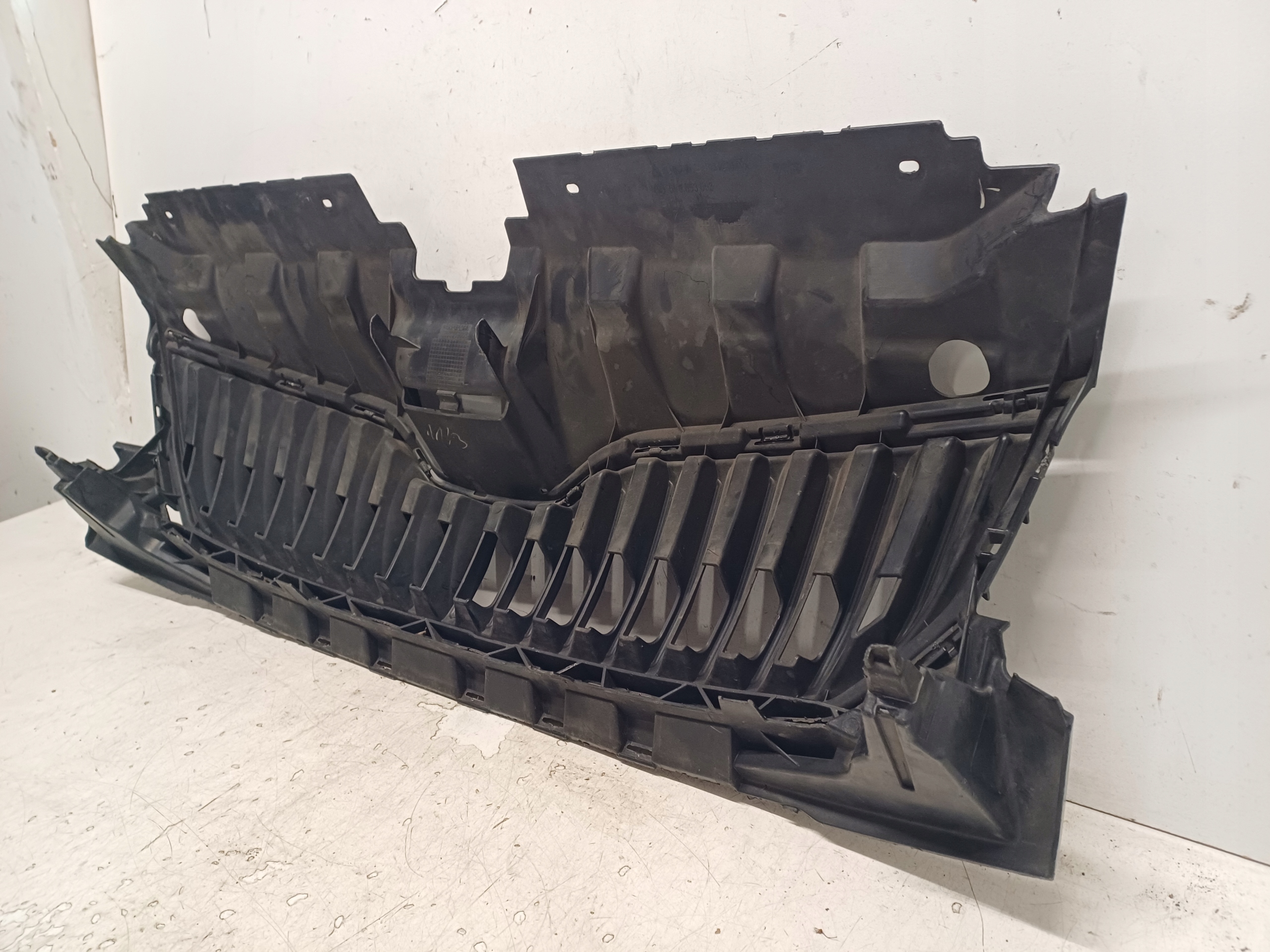 Skoda Fabia 6V0 Kühlergrill FRONTGRILL Kühlergitter 6V0853653 - Thumbnail 7