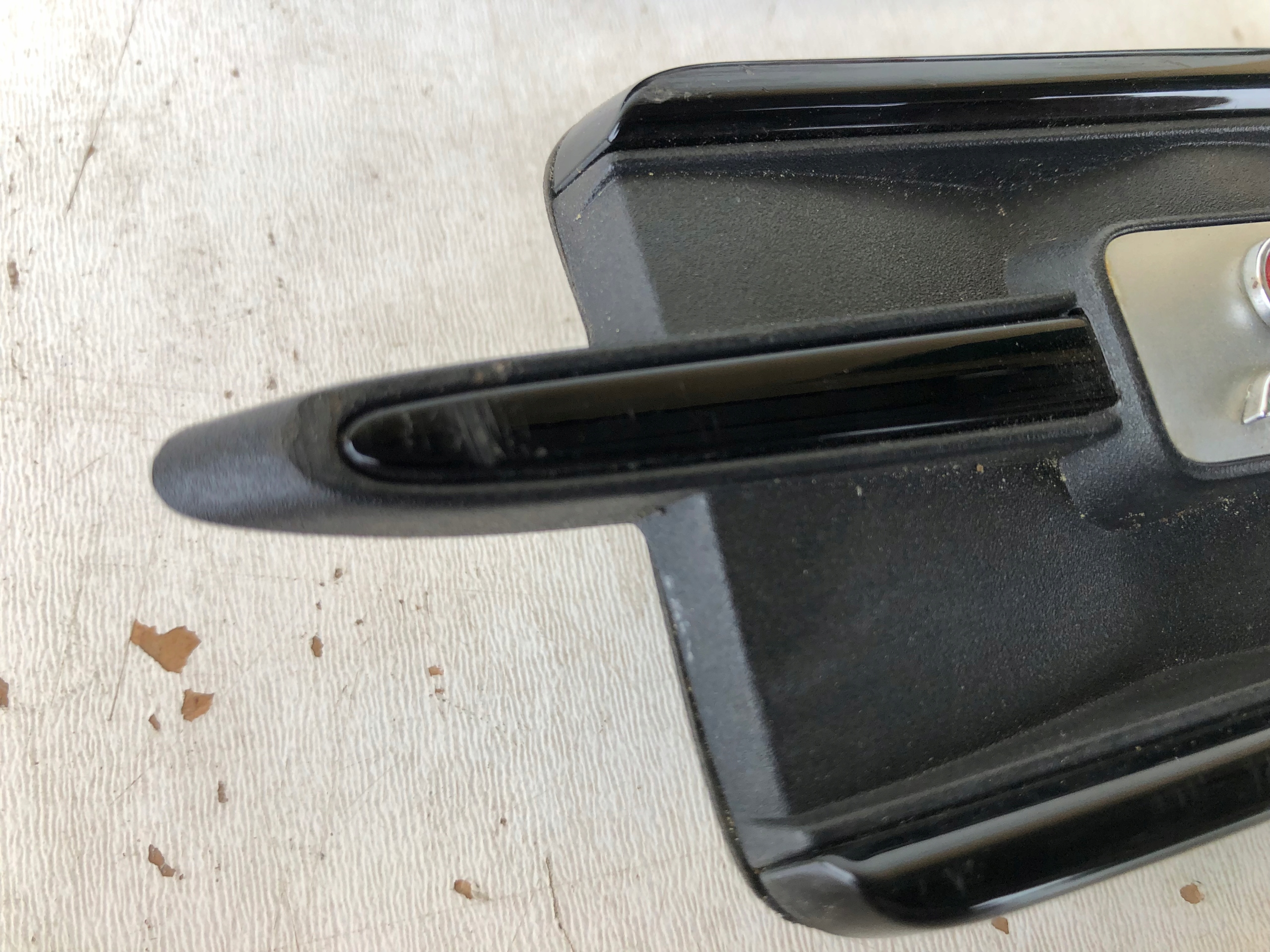 FORD KUGA MK2 EMBLEMAT BŁOTNIKA Marka Ford