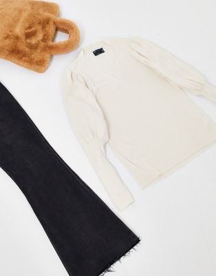 MATERNITY SWETER BEŻOWY Z RĘKAWAMI PROSTY 46 1ZAN Cechy dodatkowe brak