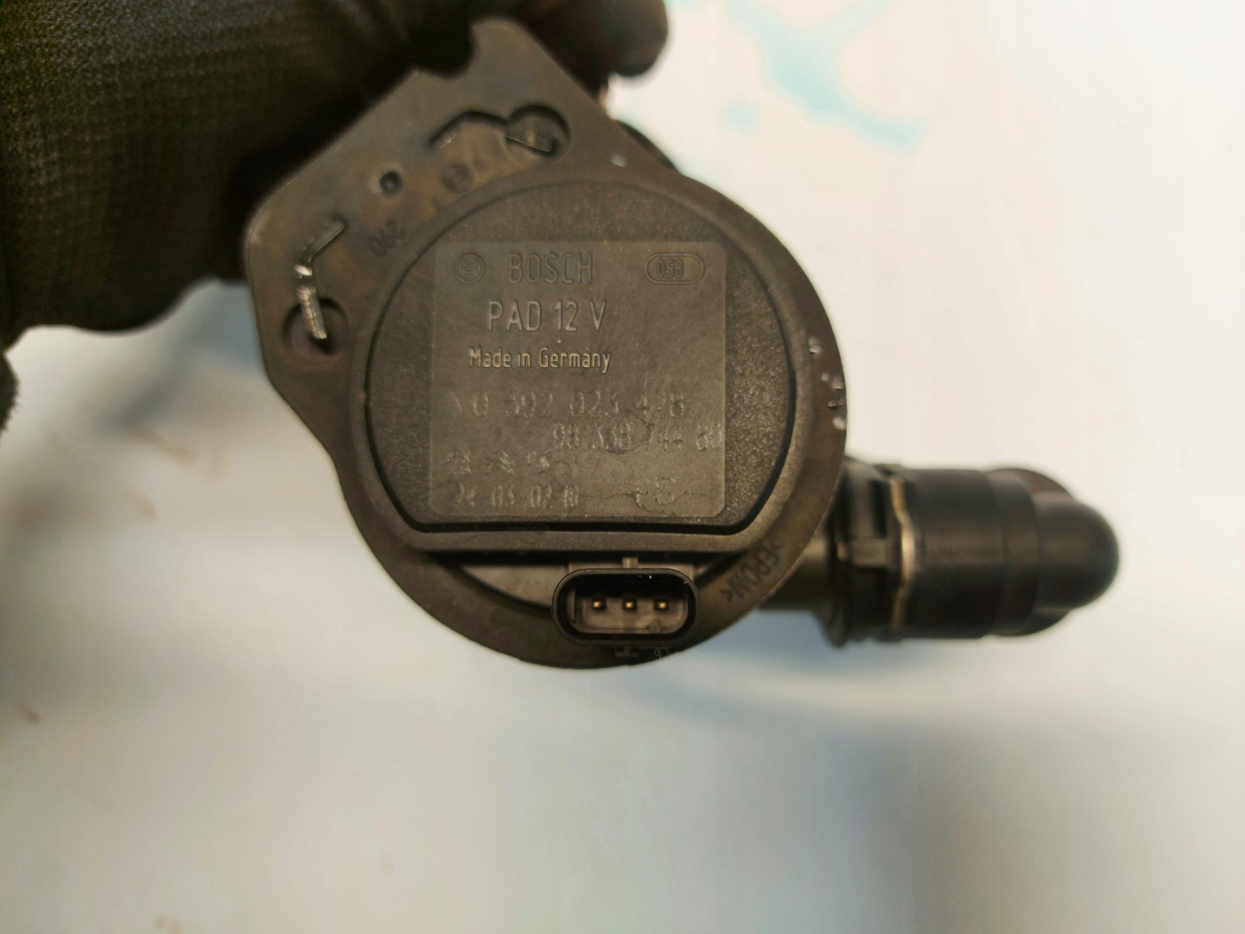 Opel Mokka-E II B water pump electrical 9833874480