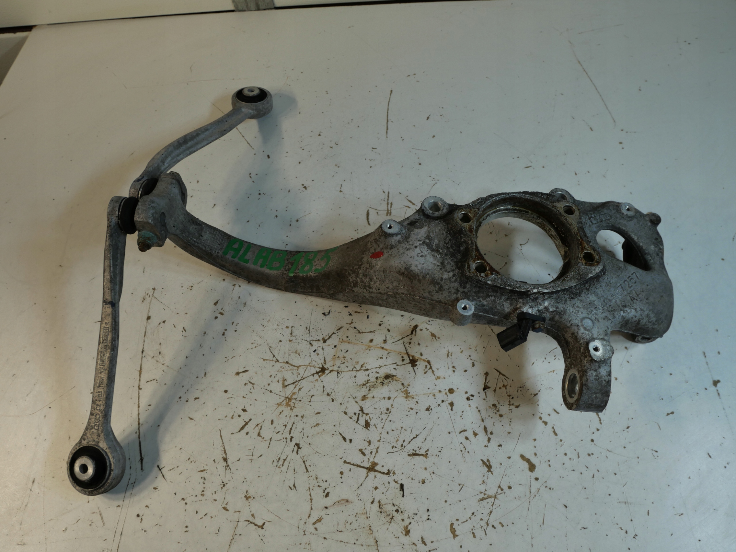AUDI swing left front 8K0407257