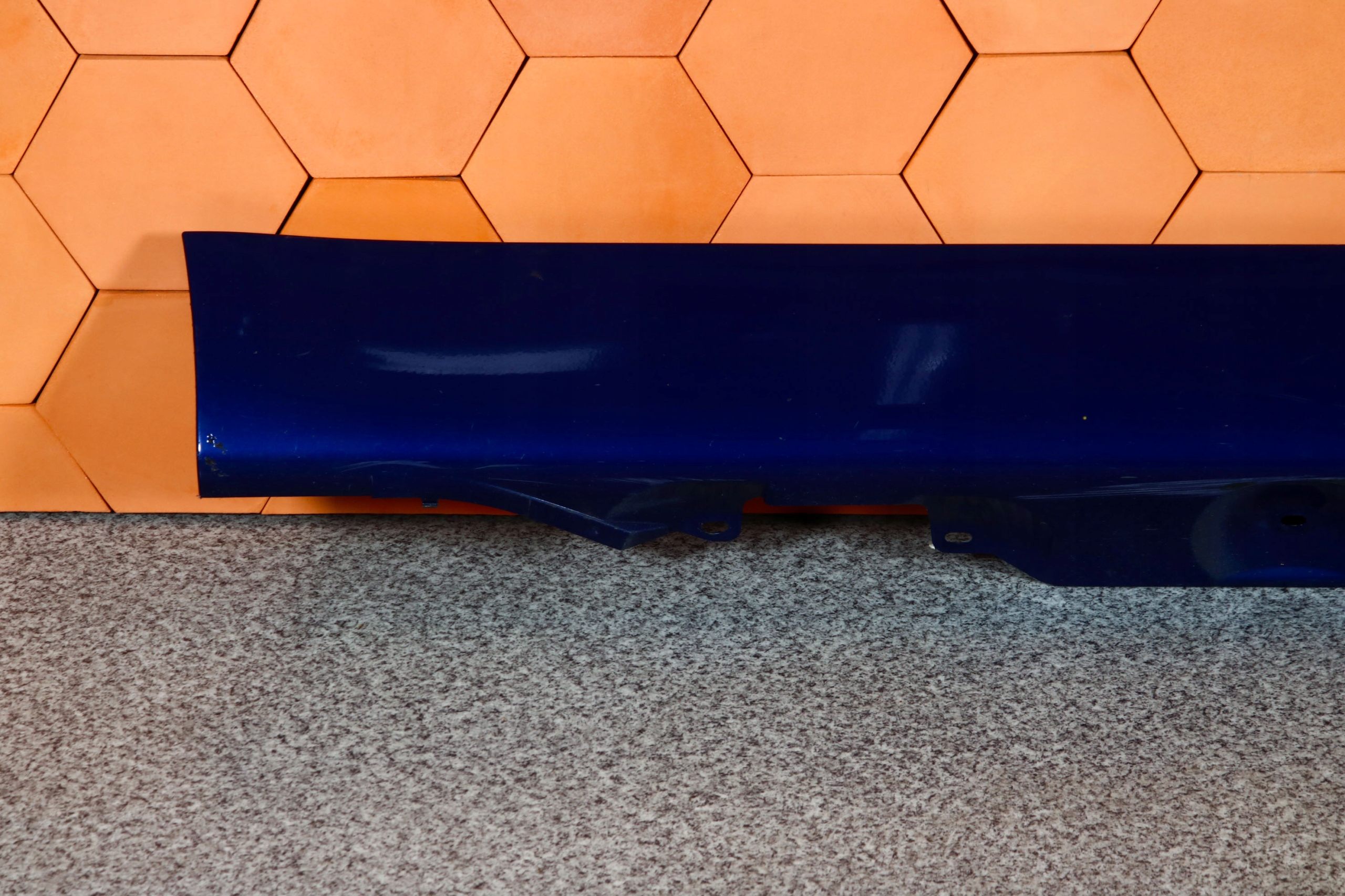 BMW E46 COMPACT moulding threshold right 8253592