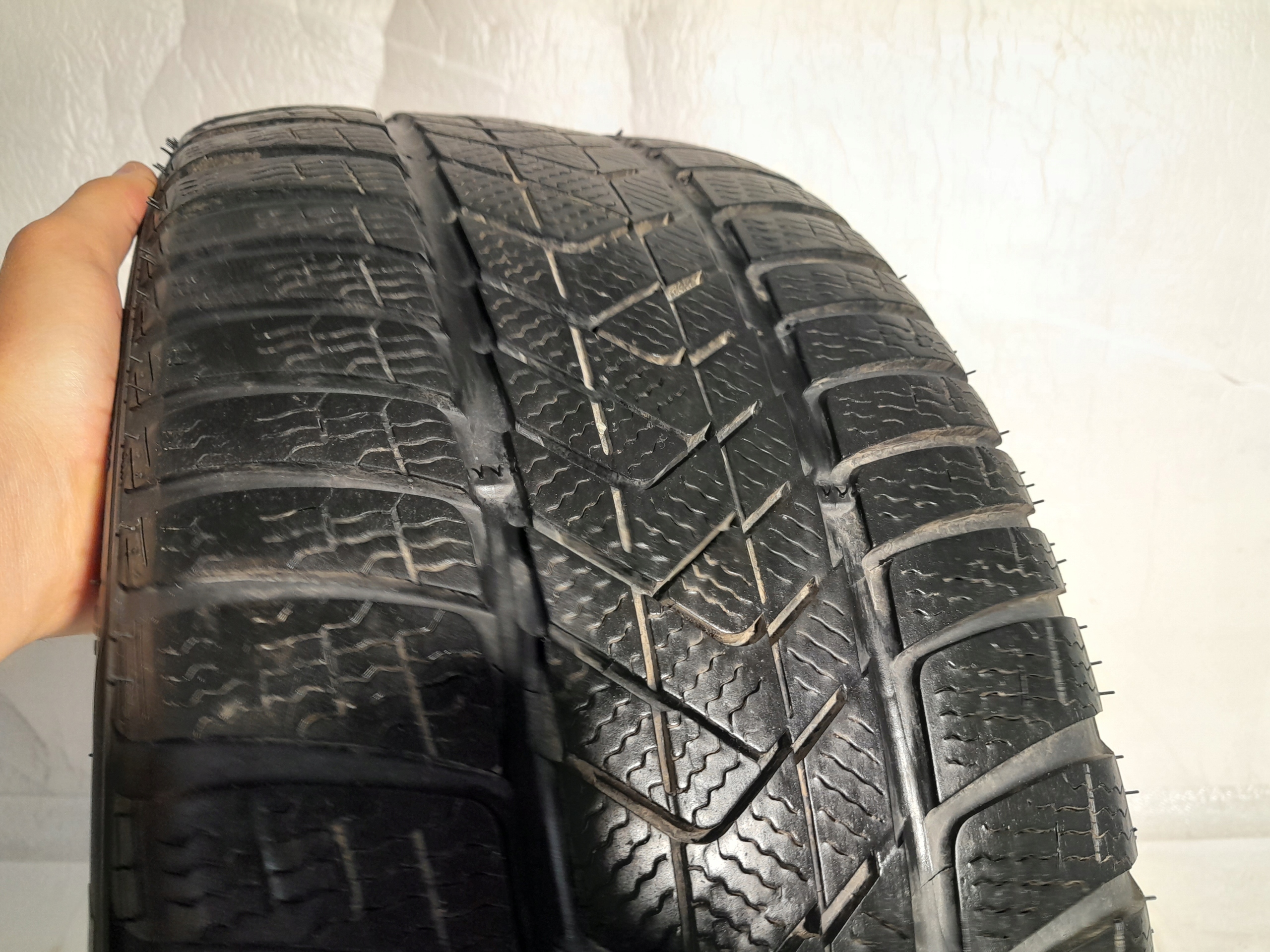 OPONA PIRELLI SOTTOZERO3 275/35R19 ZIMOWA RUN FLAT Średnica 19