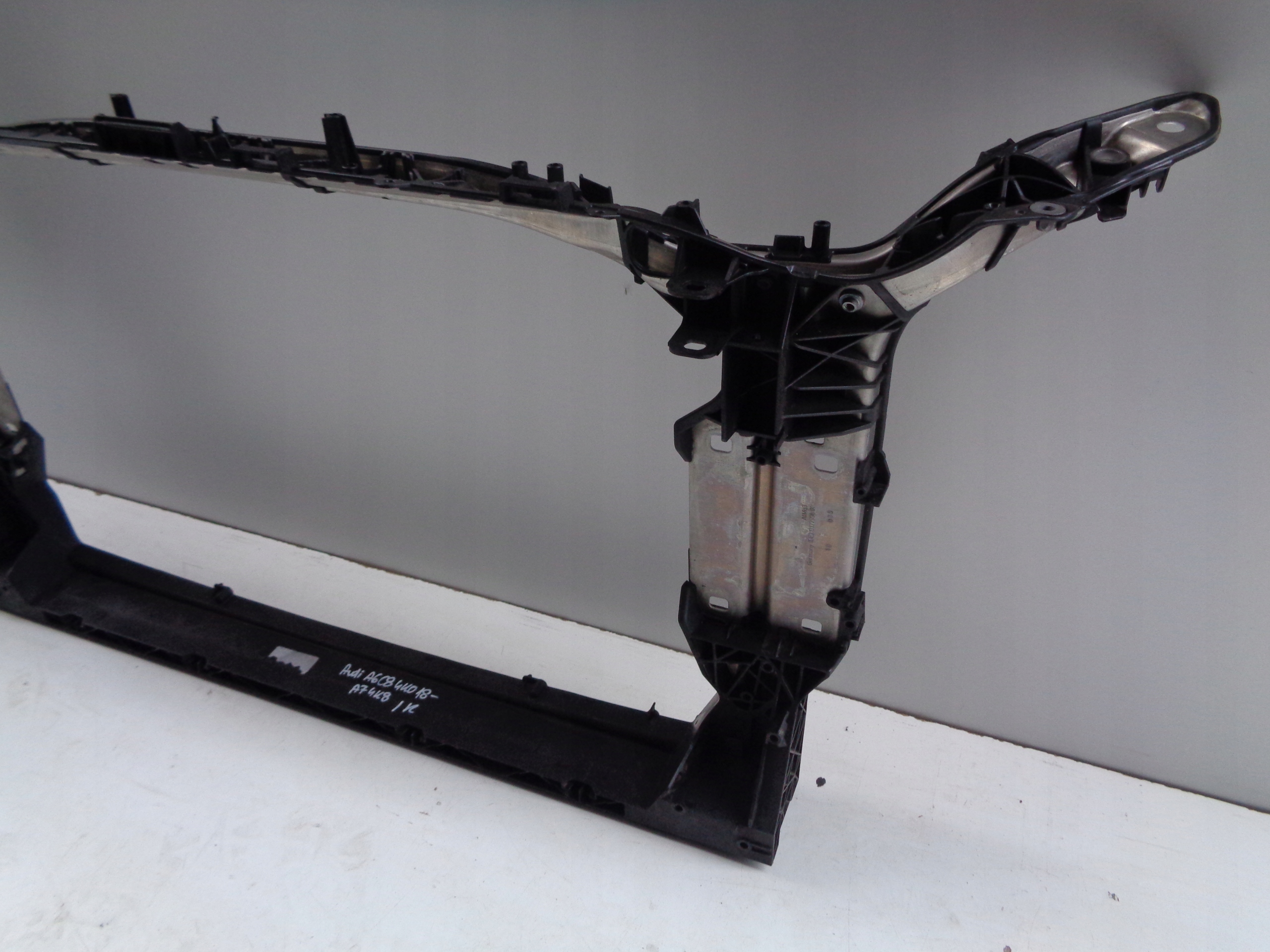bar, wall front AUDI A6 C8 4K 4K0 A7 4K8 18