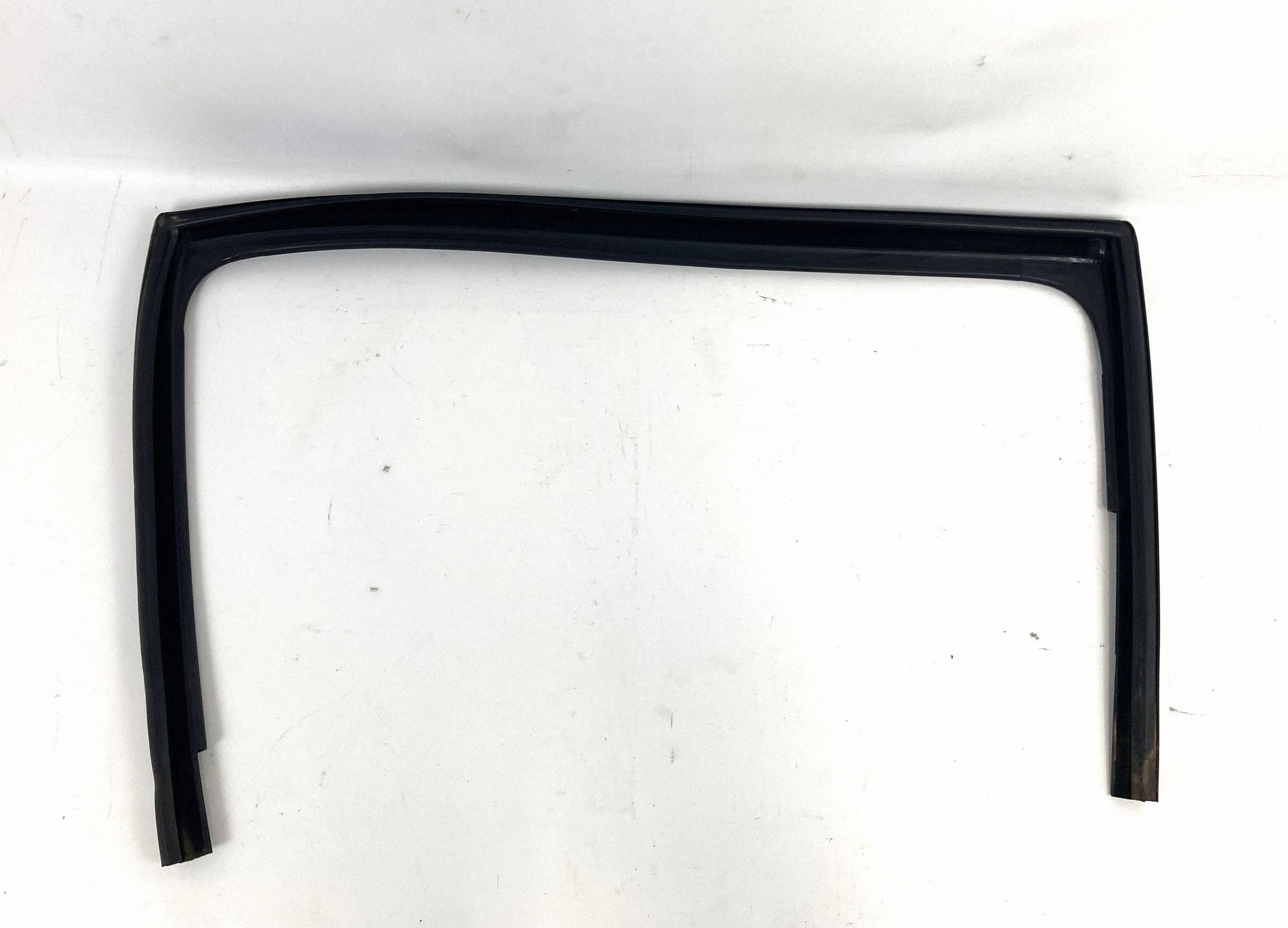 Chrysler Pacifica 2017-25 gasket windows left rear part