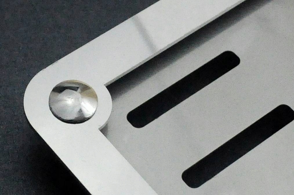 RAMKA POD TABLICĘ REJESTRACYJNĄ KAWASAKI METALOWA (423) Producent Motrix