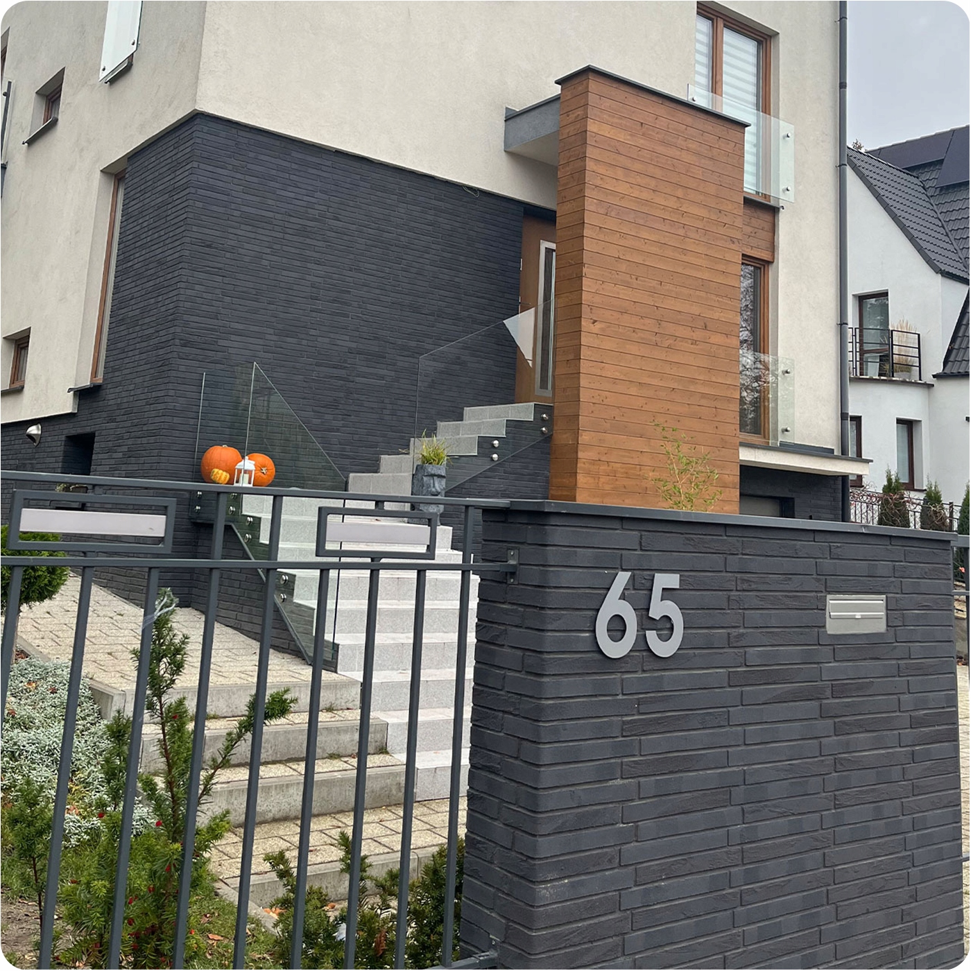 NUMER NA DOM DRZWI CYFRY LITERY NUMER DOMU BUDYNEK ADRES KOLORY - M4 20 cm Kolor inny