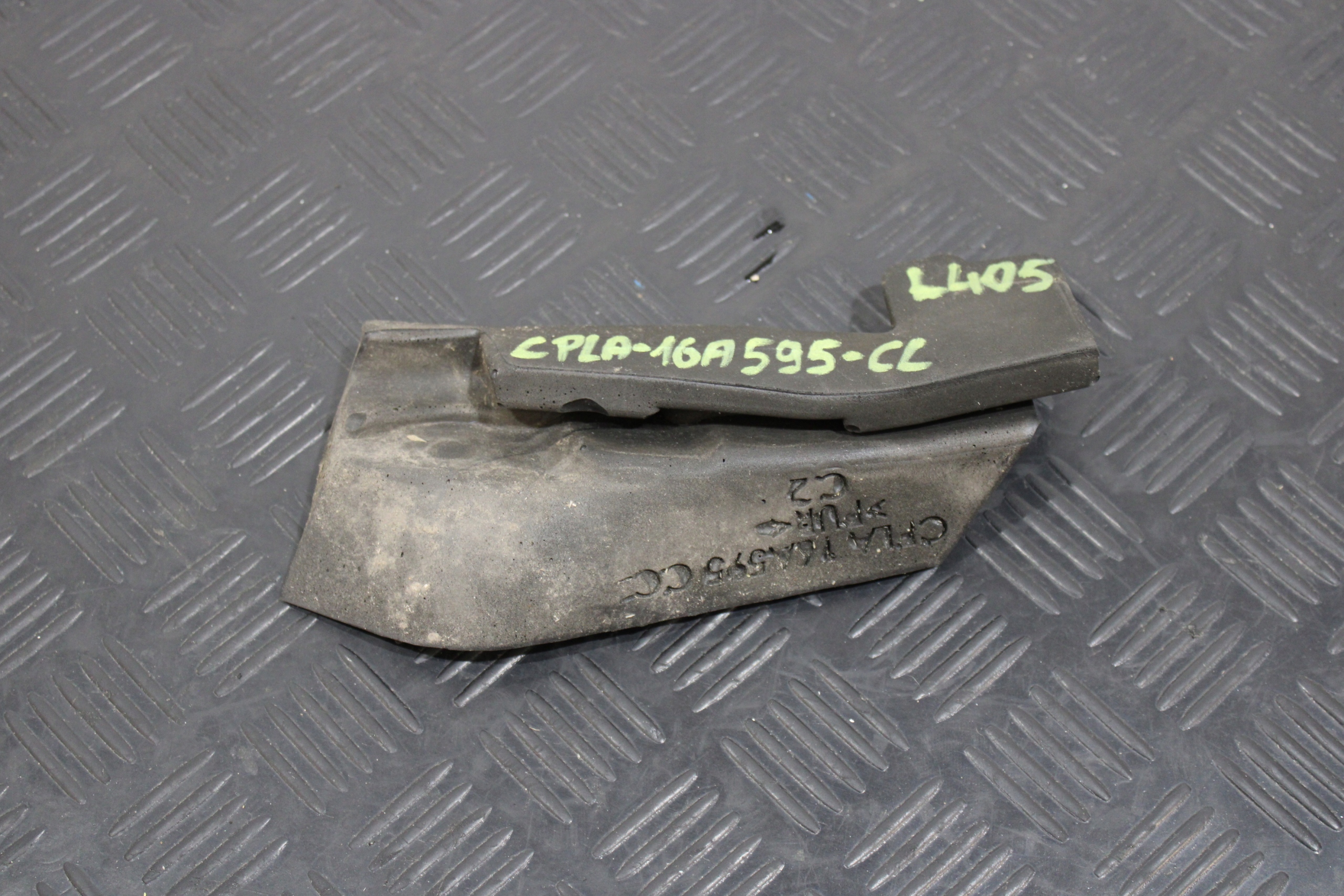 Insonorisation Aile CPLA-16A595-CC LAND RANGE ROVER VOGUE L405 LIFT