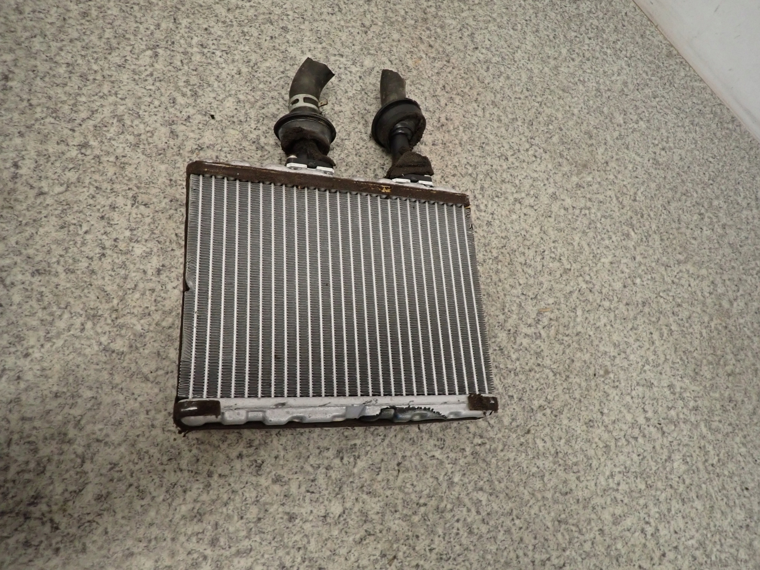 NISSAN PRIMERA P12 02-обігрівач