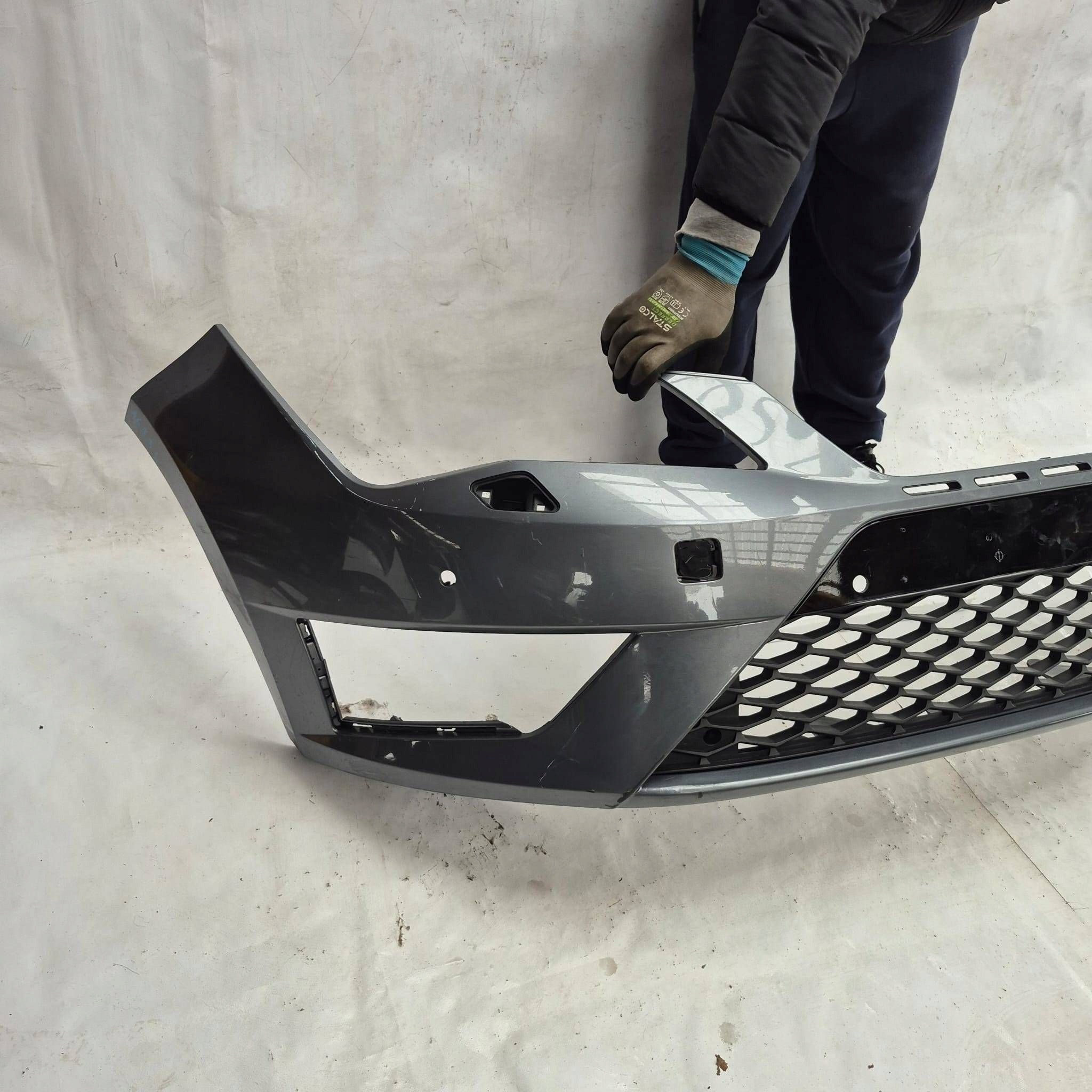 SEAT LEON III 5F CUPRA 12- bumper front front SPR 4XPDC 5F0807221M