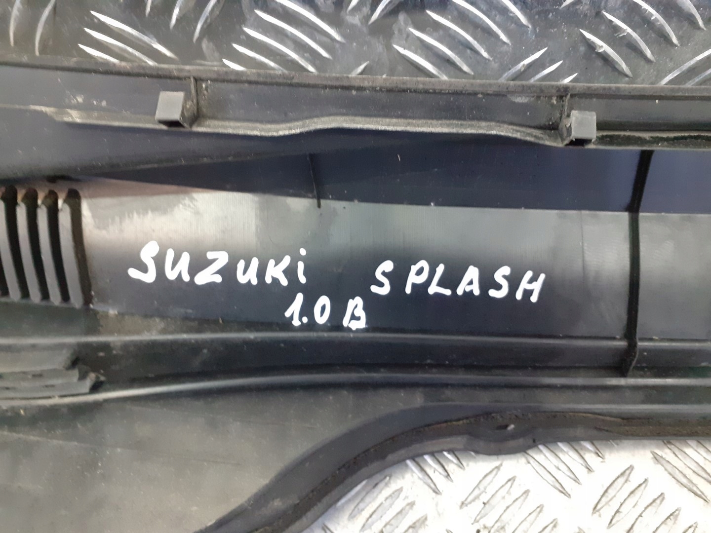 PODSZYBIE SUZUKI SPLASH EUROPA Typ samochodu Samochody osobowe