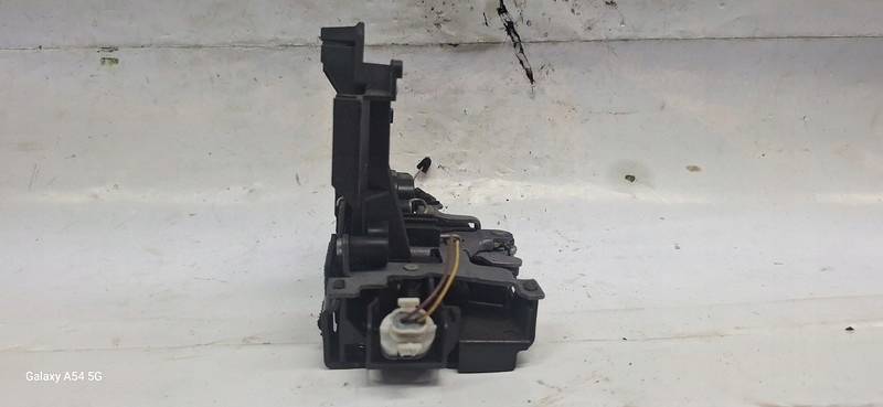 lock door left front SKODA FABIA II LIFT 3B1837015AN