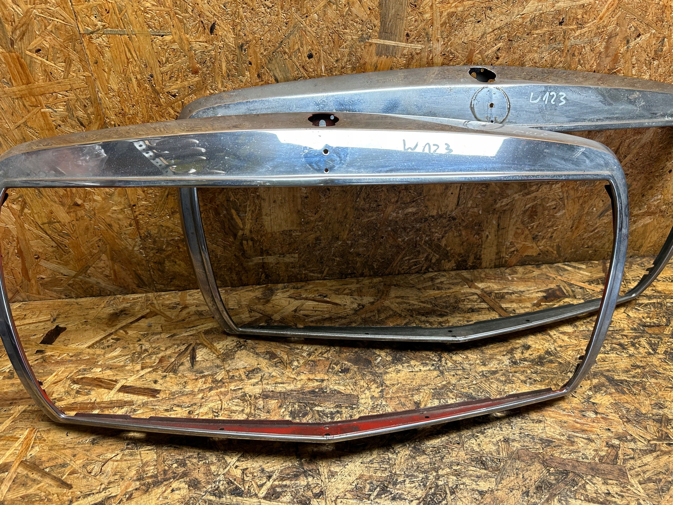 хром рамка решетка радиатора MERCEDES W123
