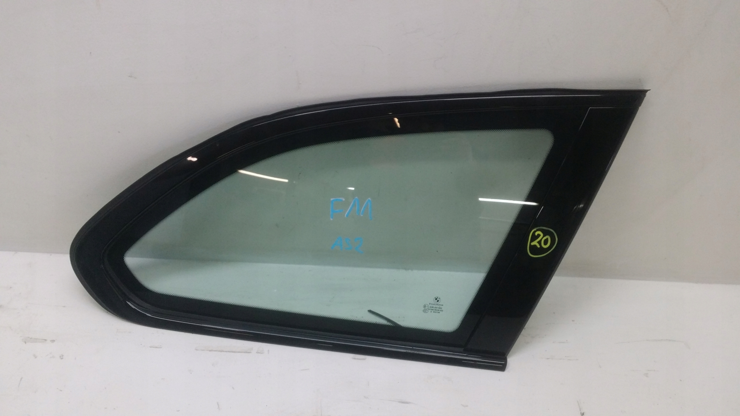 BMW F11 M-пакет кузовне скло задній правий