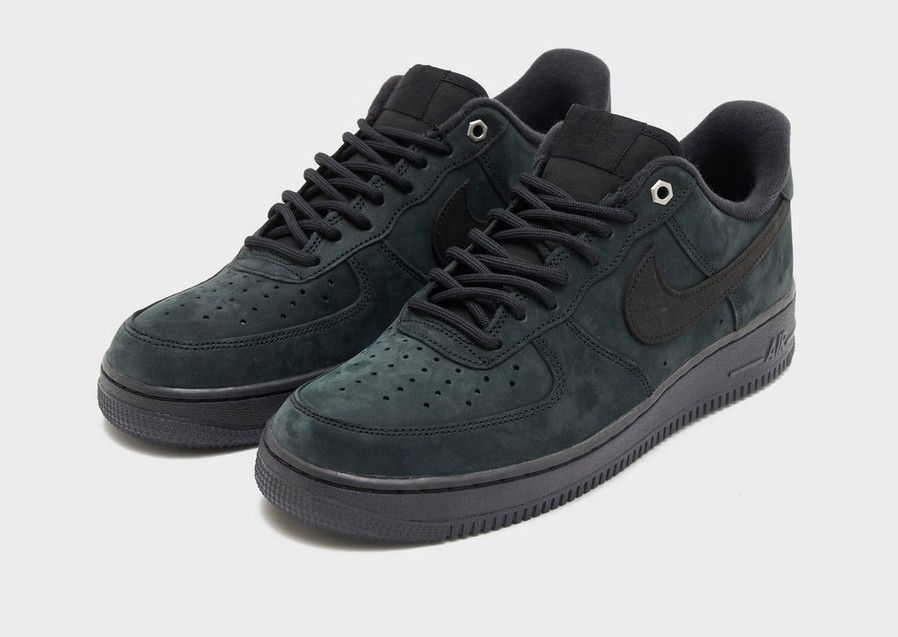 Nike pánské sportovní boty Nike Air Force 1 07 Wb CJ9179-001 velikost 40