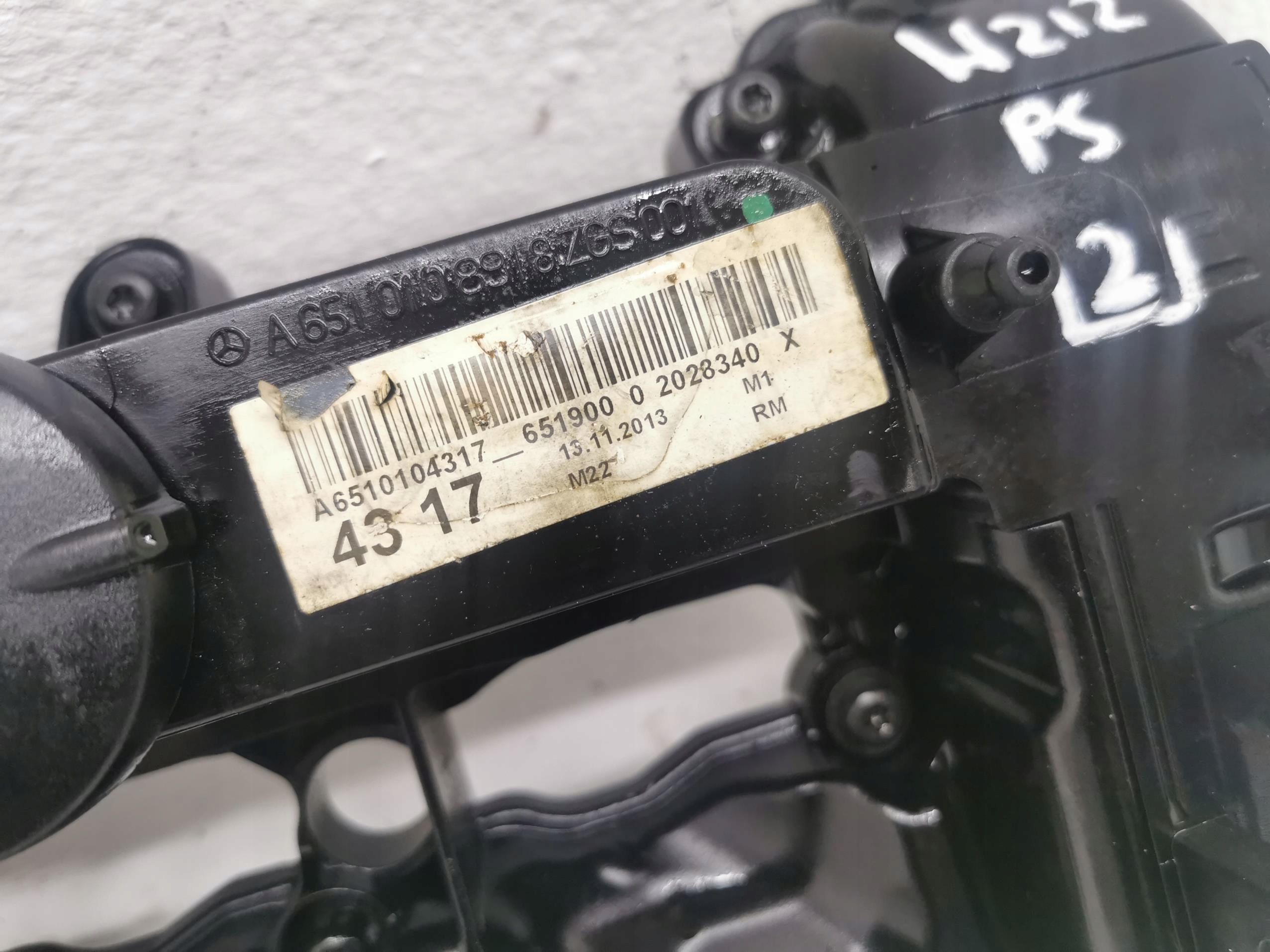 Abdeckung der Ventile MERCEDES E-KLASA W212 651900