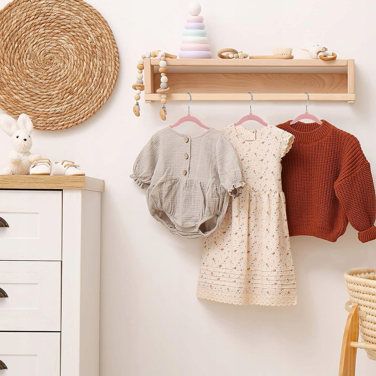 WIESZAKI WELUROWE DZIECIĘCE DLA DZIECI NA UBRANIA KOMPLET WIESZAKÓW 30 szt Płeć chłopcy dziewczynki