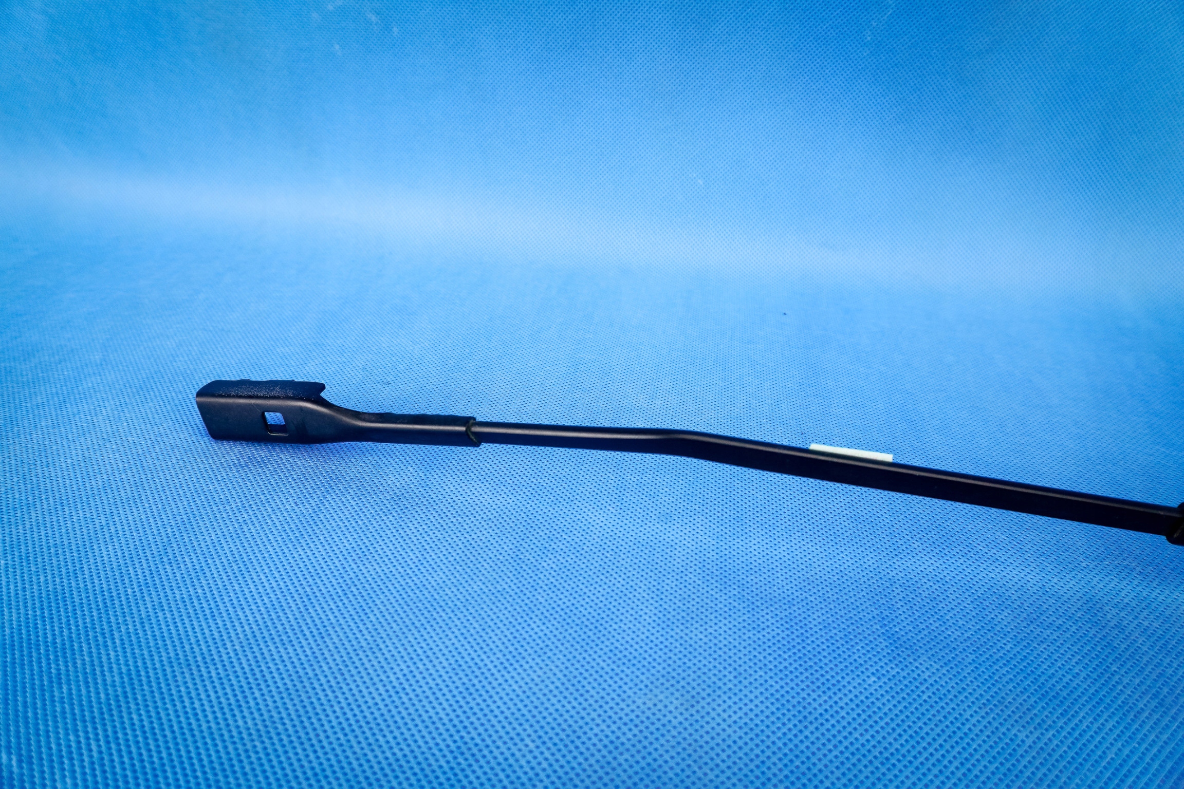 wiper arm left Audi A4 8K A5 8T 8K1955407A