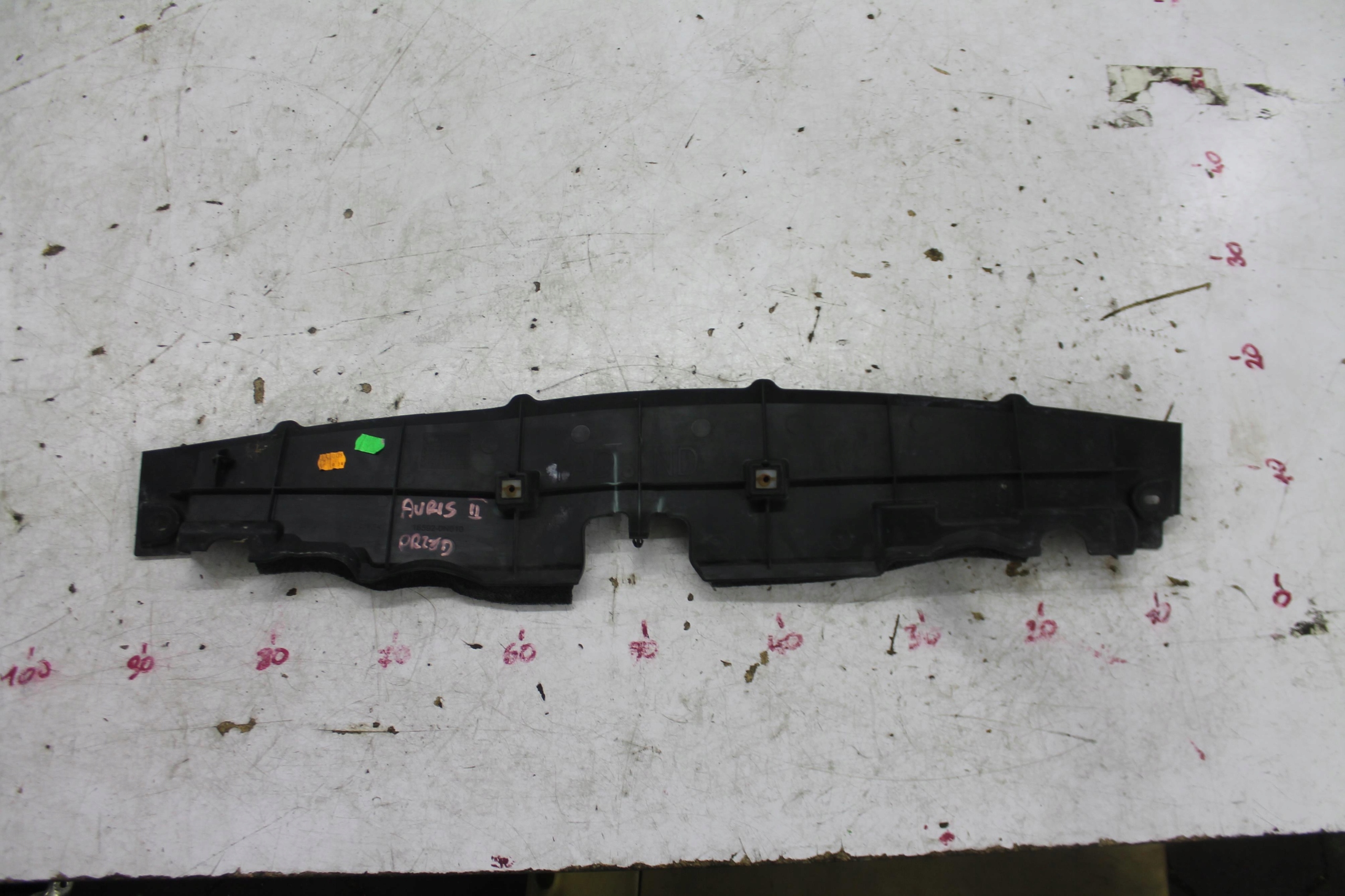 air duct air line front 16592-0N010 AURIS II E18 12-18