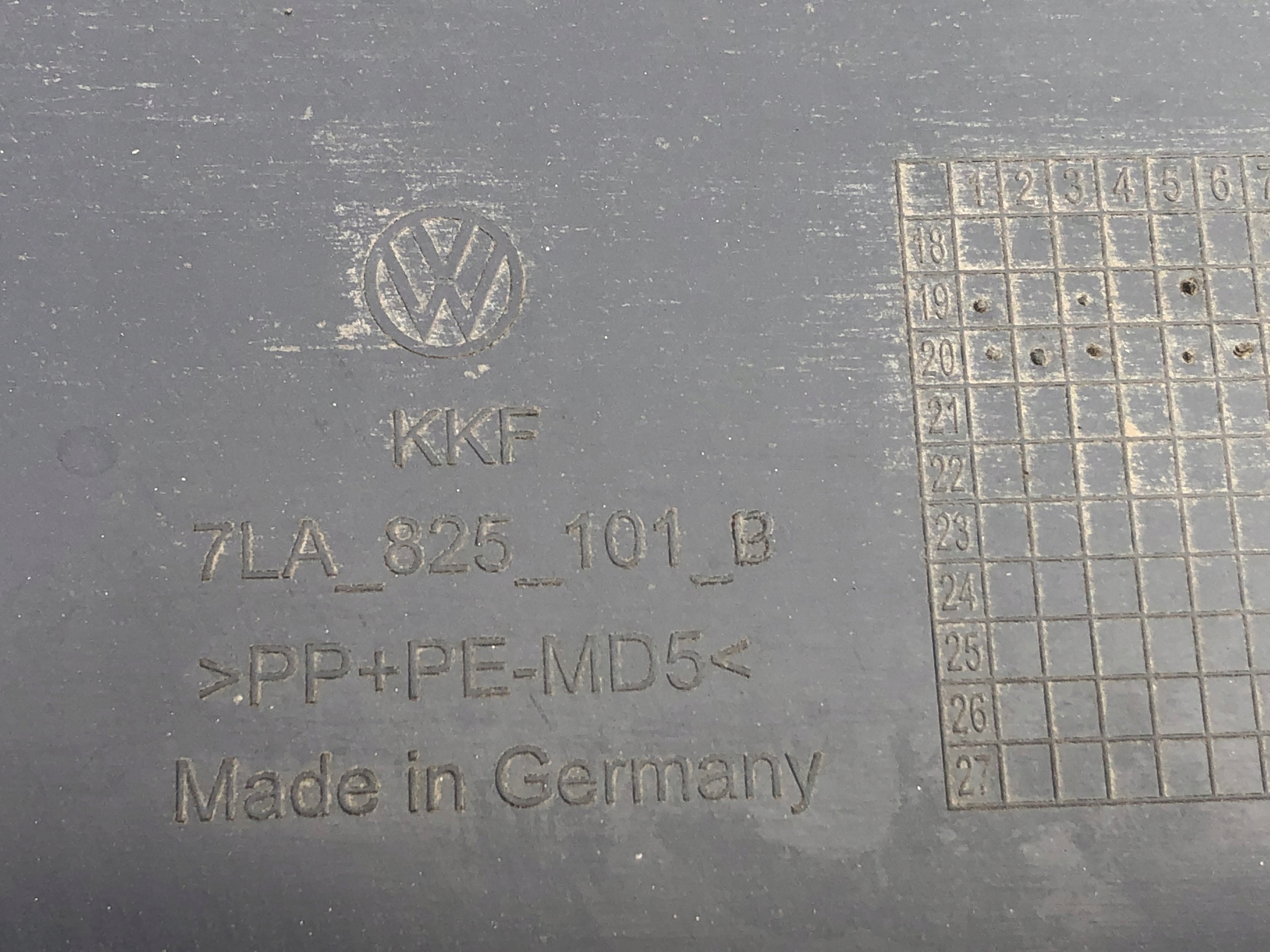 cover chassis VW T6 7LA825101B