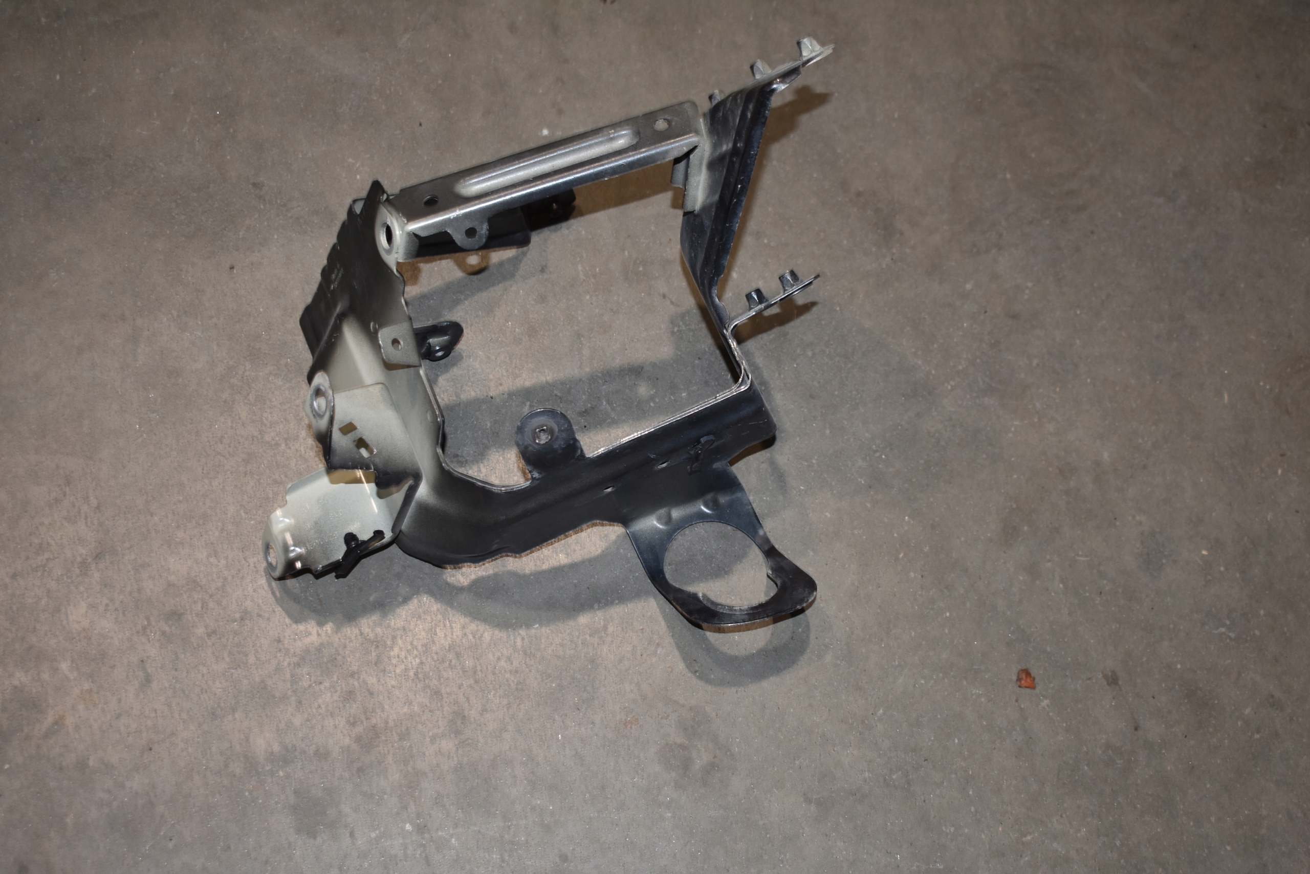 IDEALNE Support plaque Console Aile Avant Avant Droite LAMBORGHINI URUS 1