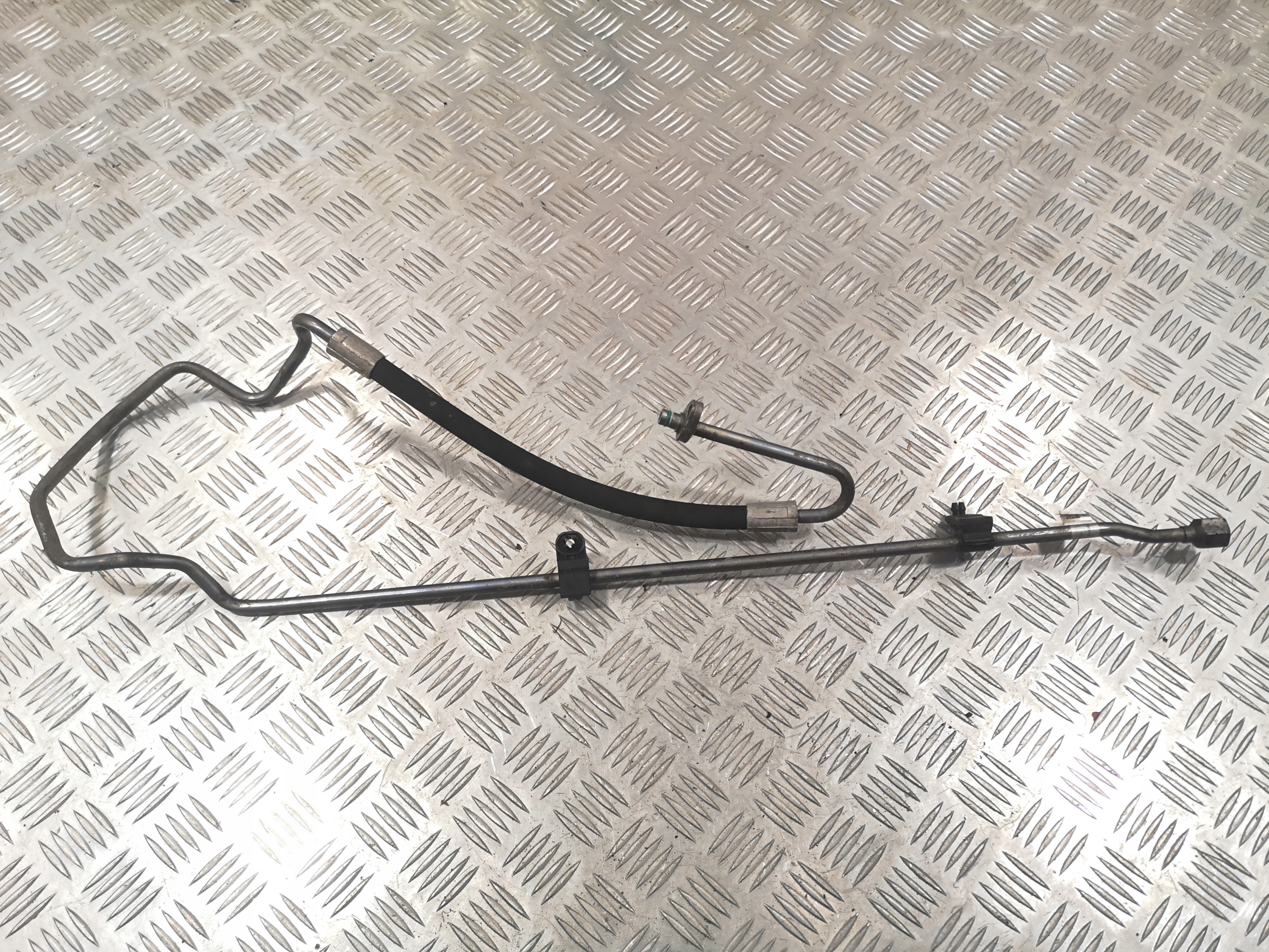 6781425 3.0D - Шланг гидроусилителя руля DYNAMIC BMW F01 F10