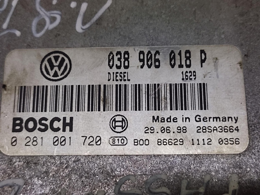 VW PASSAT B5 1.9 TDI bedienteil des motors 0281001720