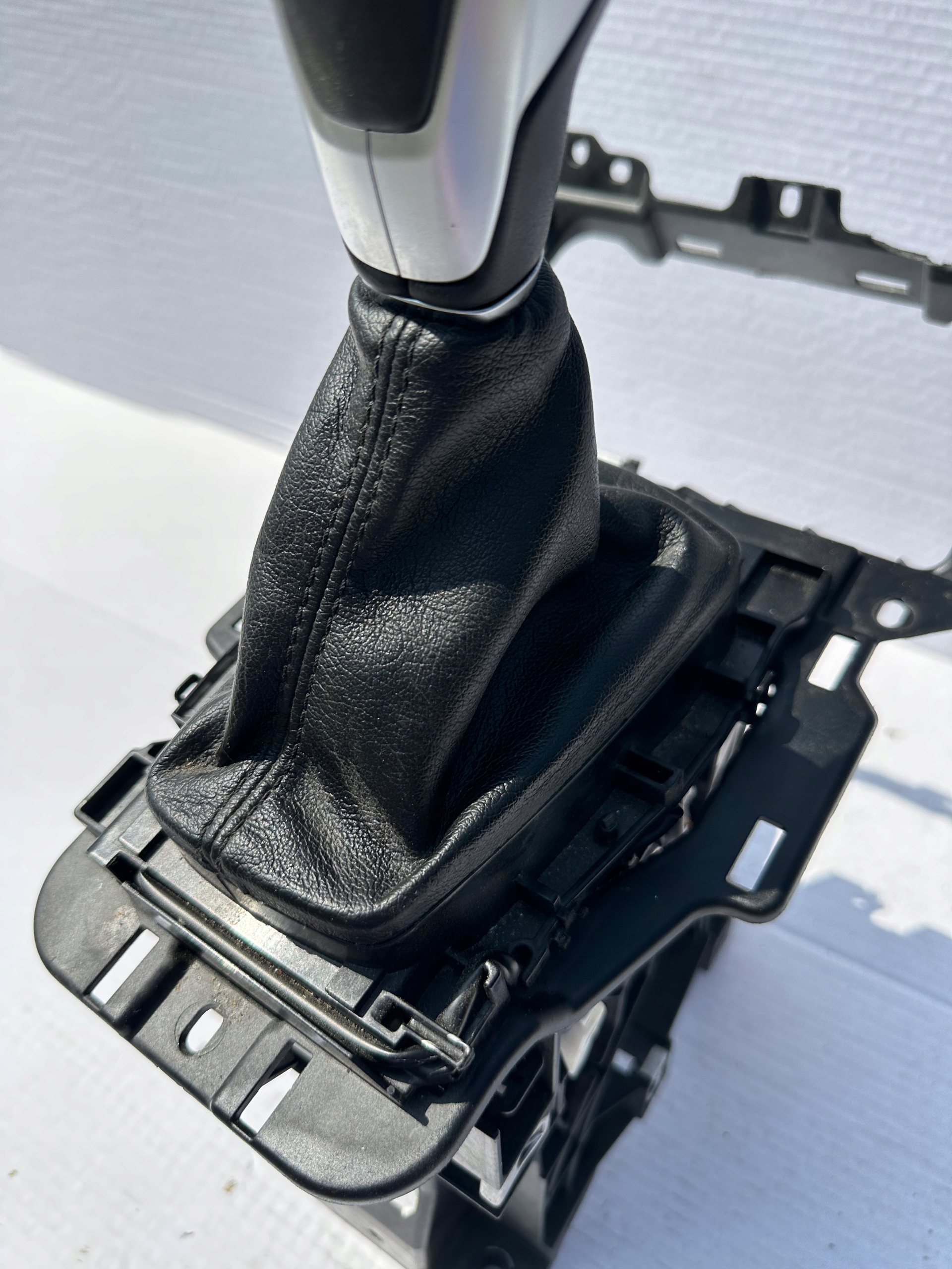 EDGE MK2 LEWAREK WYBIERAK BIEGÓW E1GP-7K004-CD Producent części Ford OE