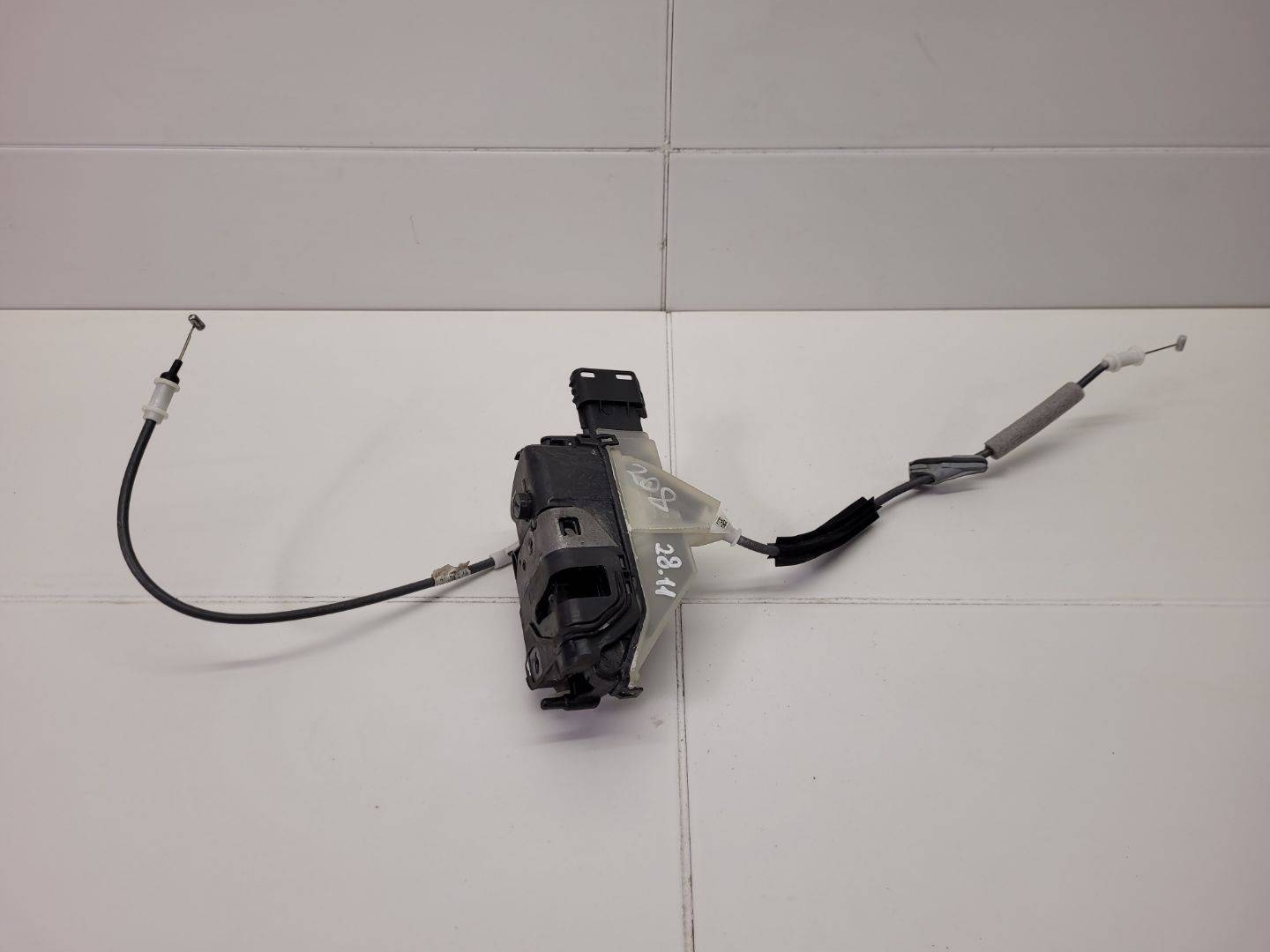 lock door front right side Peugeot 208 2 2021 PSA292847