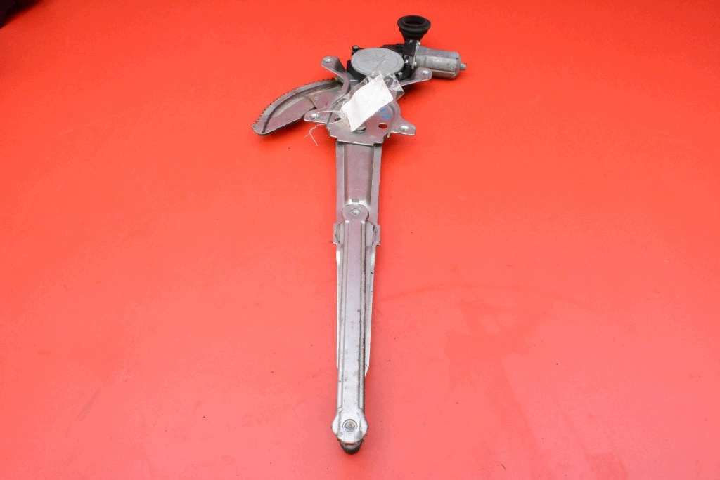 window regulator right front EU 83430-63J00 SUZUKI SWIFT 4 IV MK6 04-10