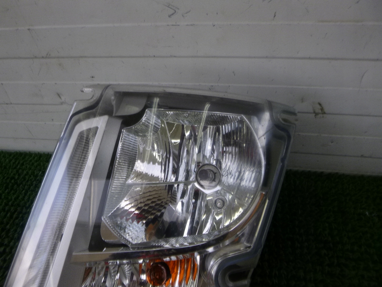 VOLVO FE FL light front left 82543887 LED