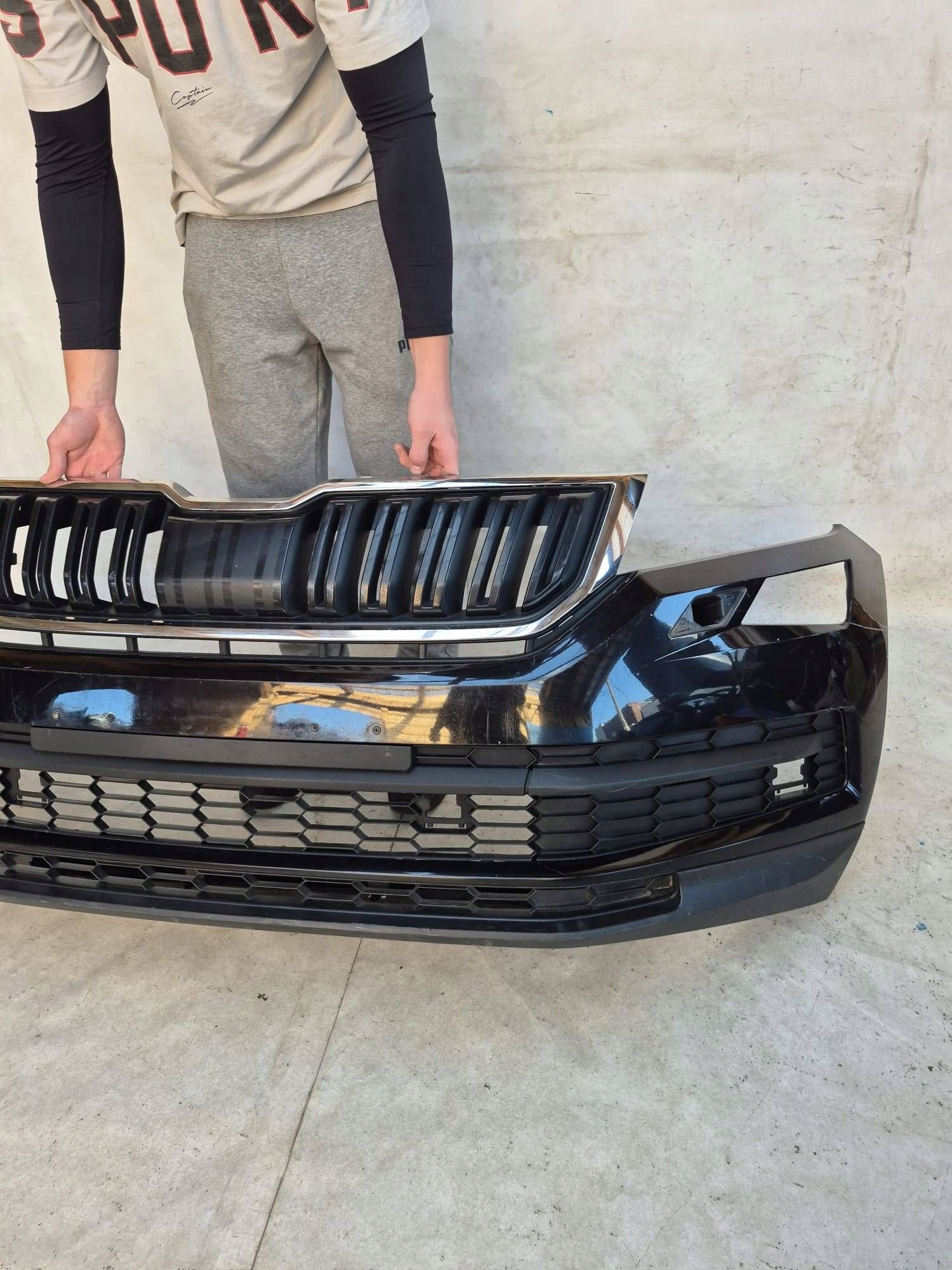 SKODA KODIAQ 565 17- bumper front front PDC SPR