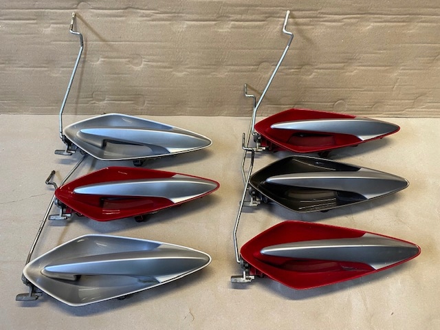 72140-SMG-G040-M1 - HONDA CIVIC VIII ручка правої UFO R81 Європа 06-11