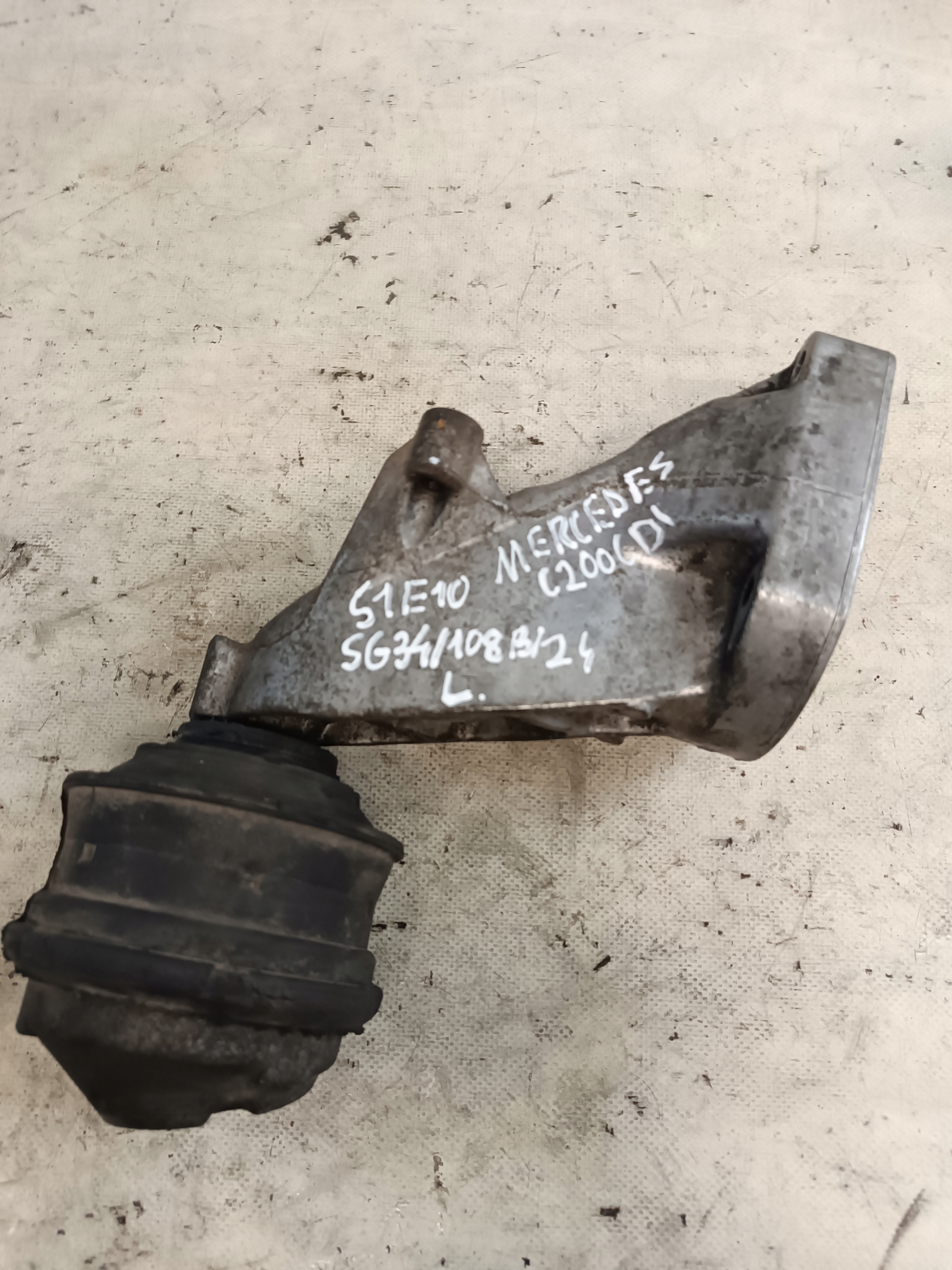 engine mount MERCEDES W203 2.2 CDI A6112230704