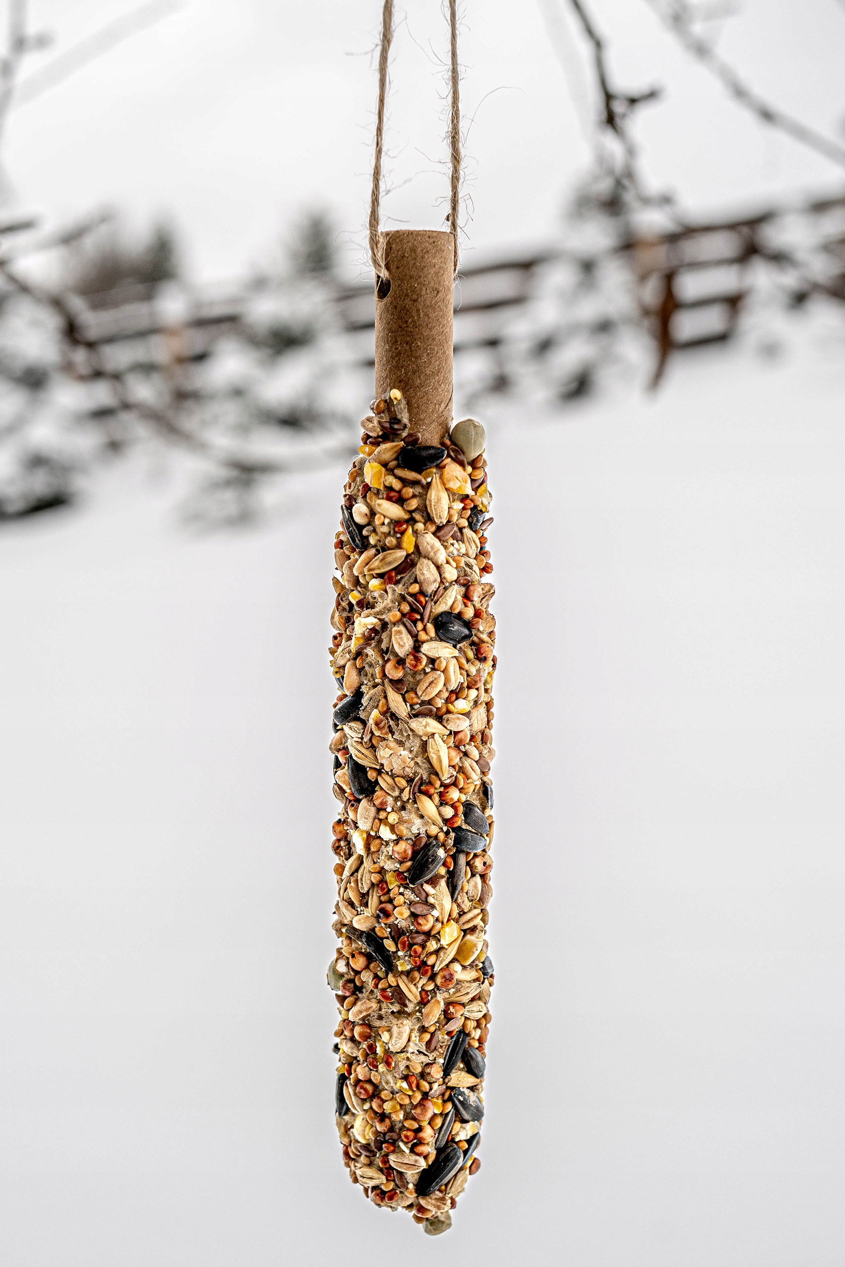 UNIWERSALNA KOLBA Z ZIARNAMI DLA PTAKÓW KARMA POKARM CAŁOROCZNY (6 SZT) Wielkość zwierzęcia dla małych ptaków