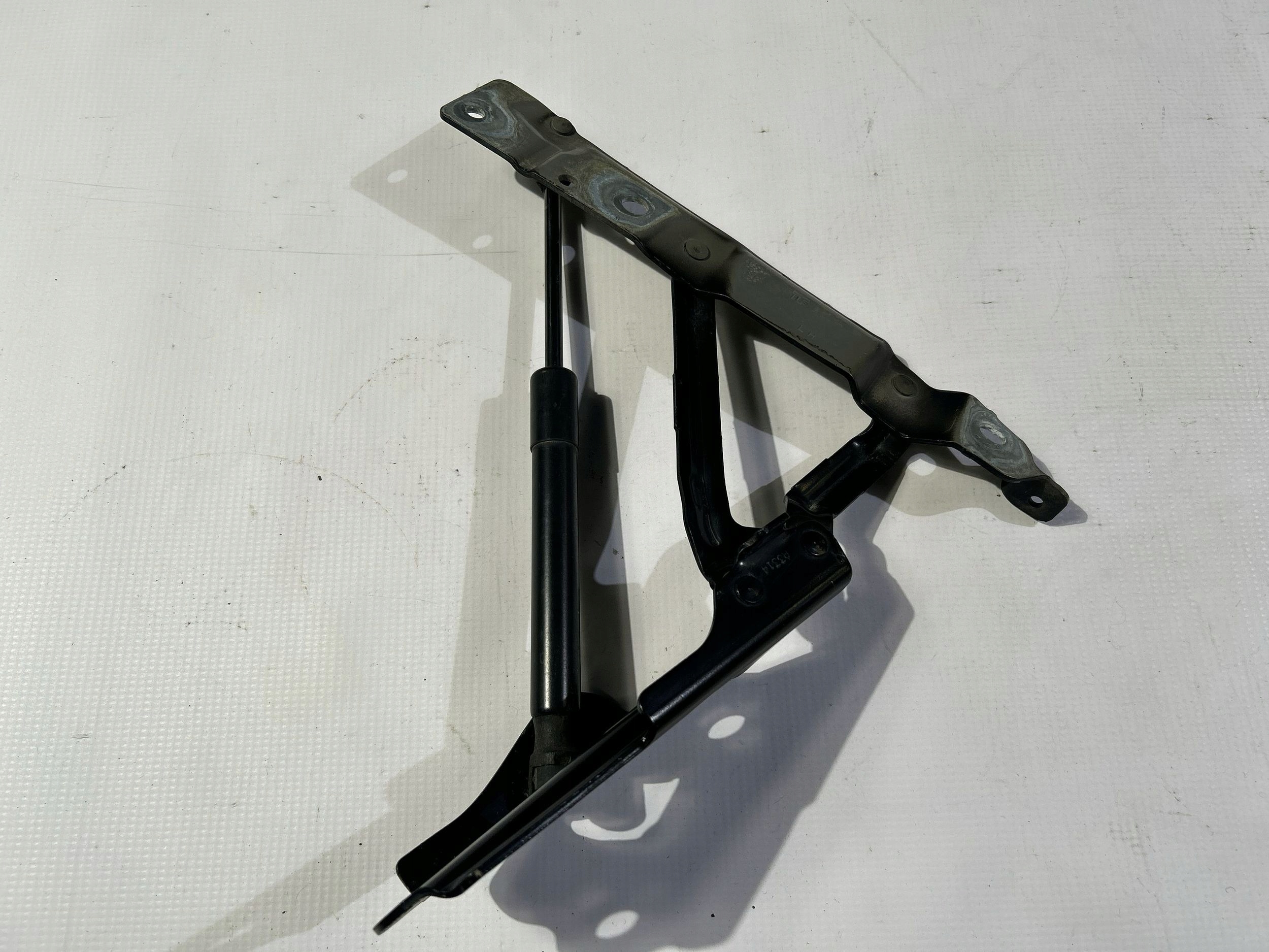 hinge damper bonnet boot left Dodge Challenger 2015
