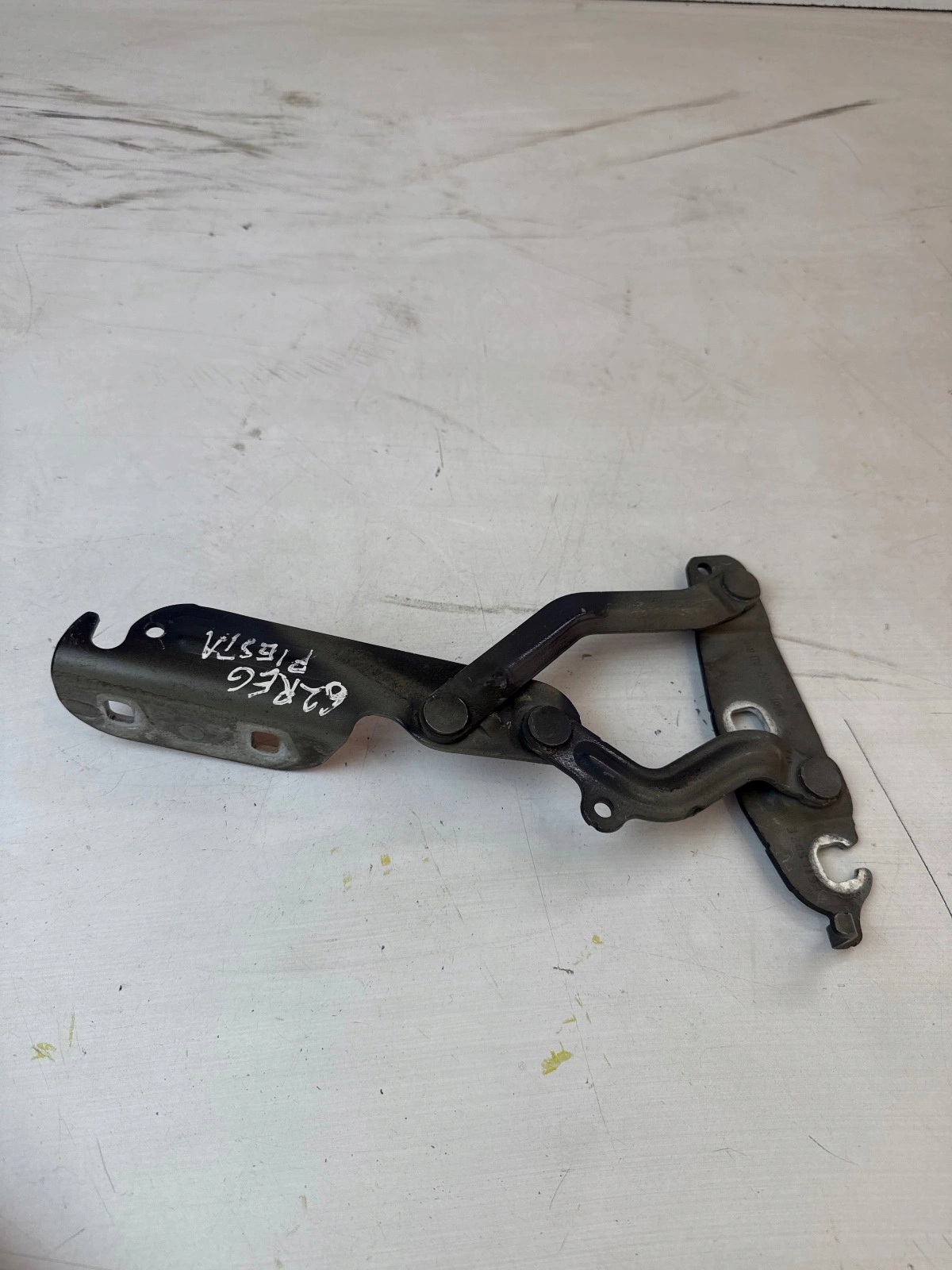 hinge bonnets front front right Ford Fiesta MK7