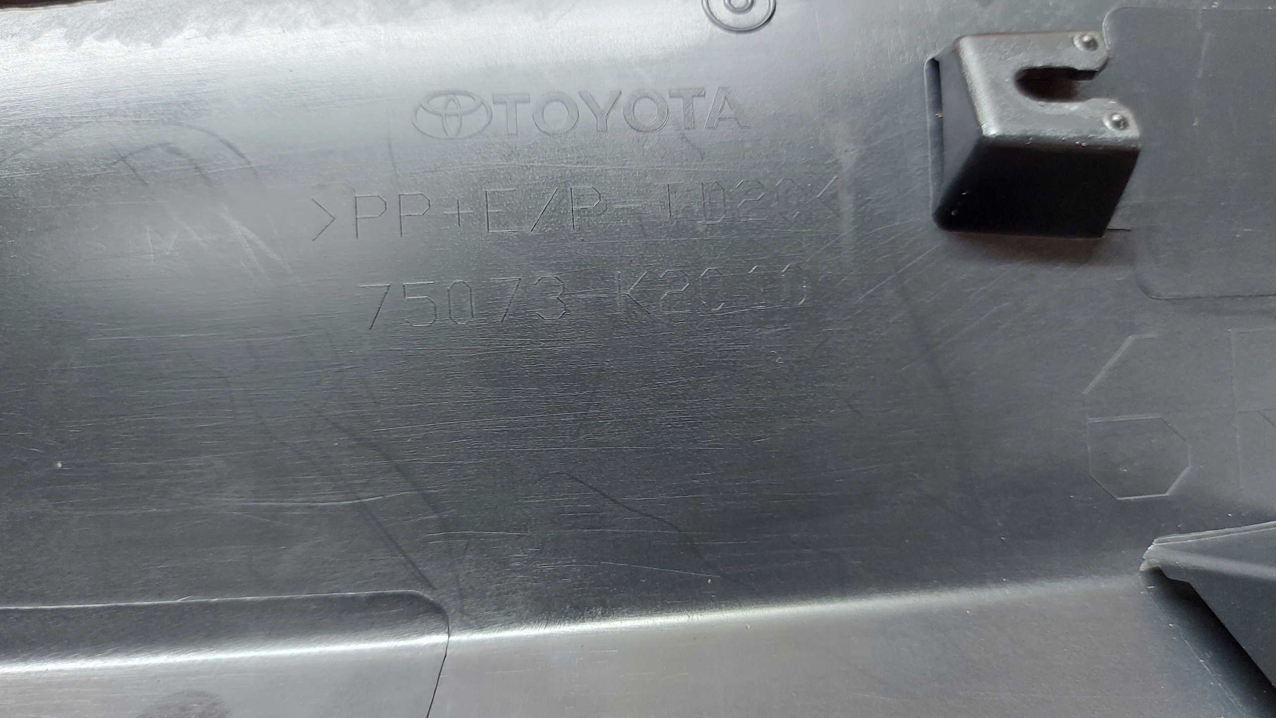 moulding door right right front TOYOTA YARIS CROSS 21
