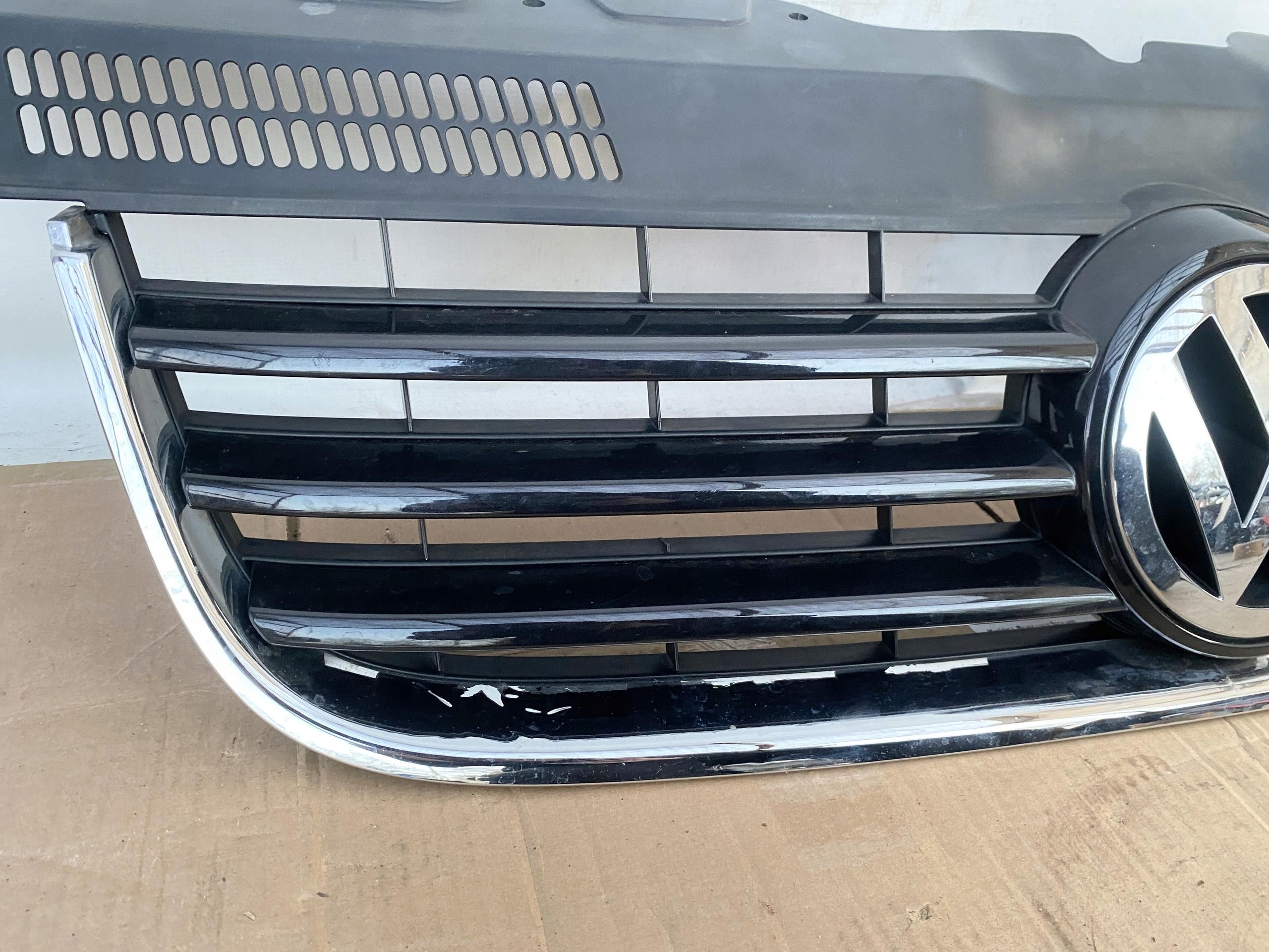 VW T5 MULTIVAN CARAVELLE 2003- grill grill grille CHROM 7H5807101/8