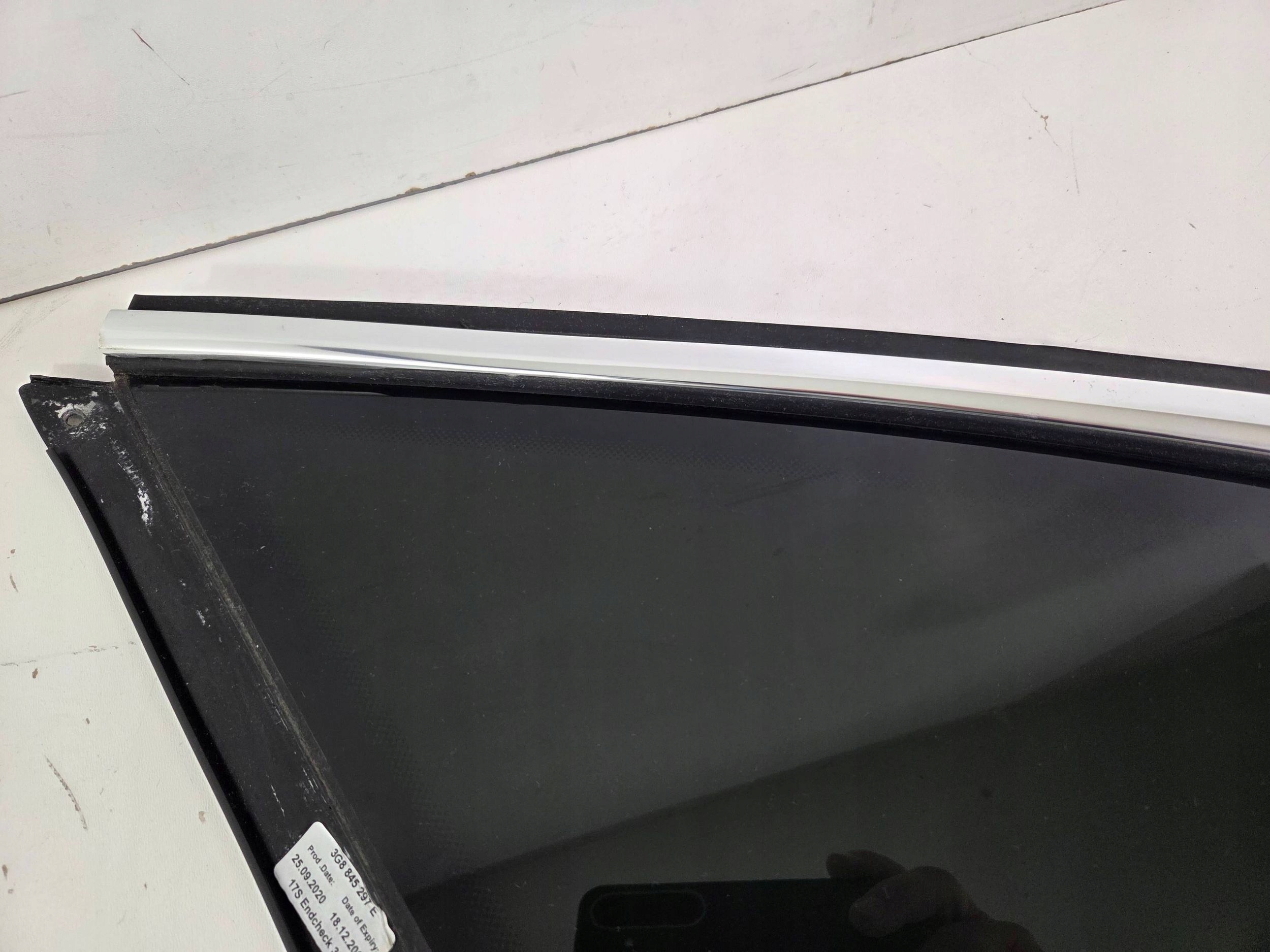 Volkswagen Arteon window bodywork rear left 3G8845297E (AR33)