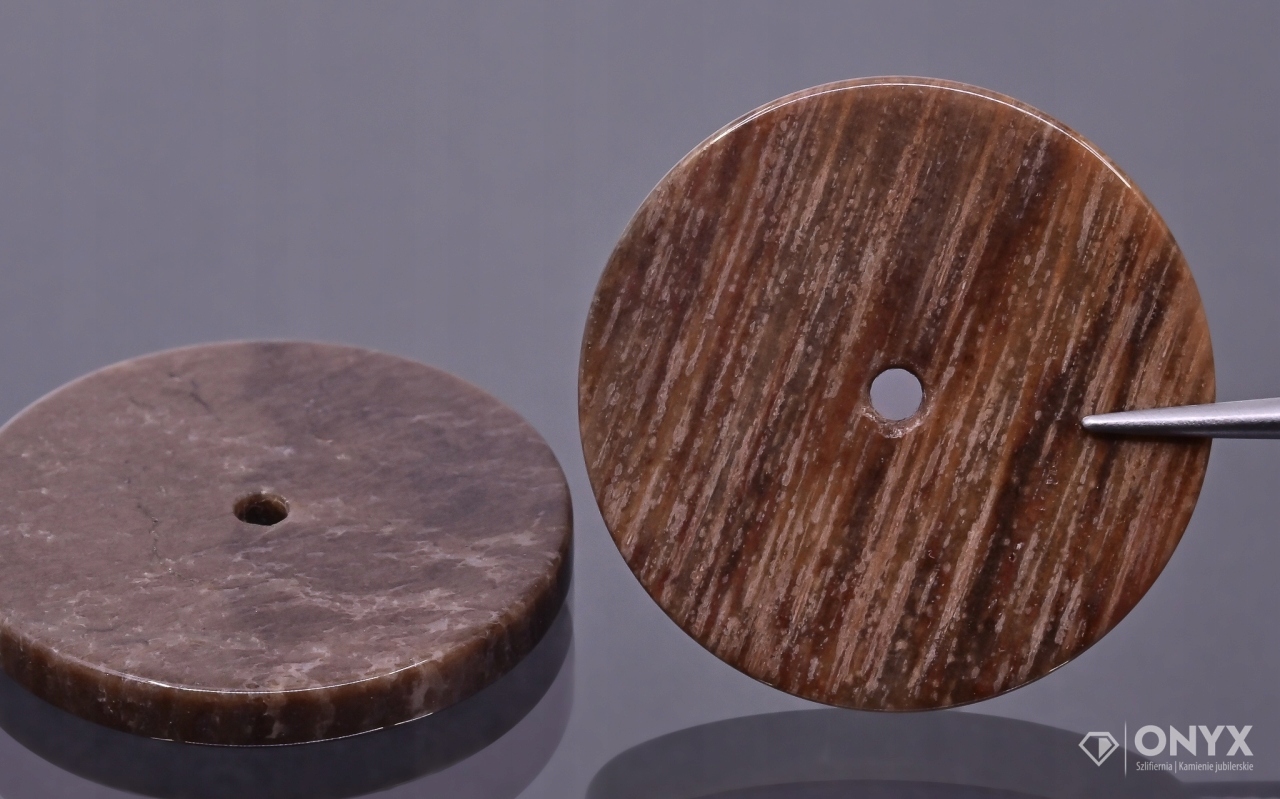 Dřevo zkamenělé dlaždice vrtané kulaté fi 25 mm