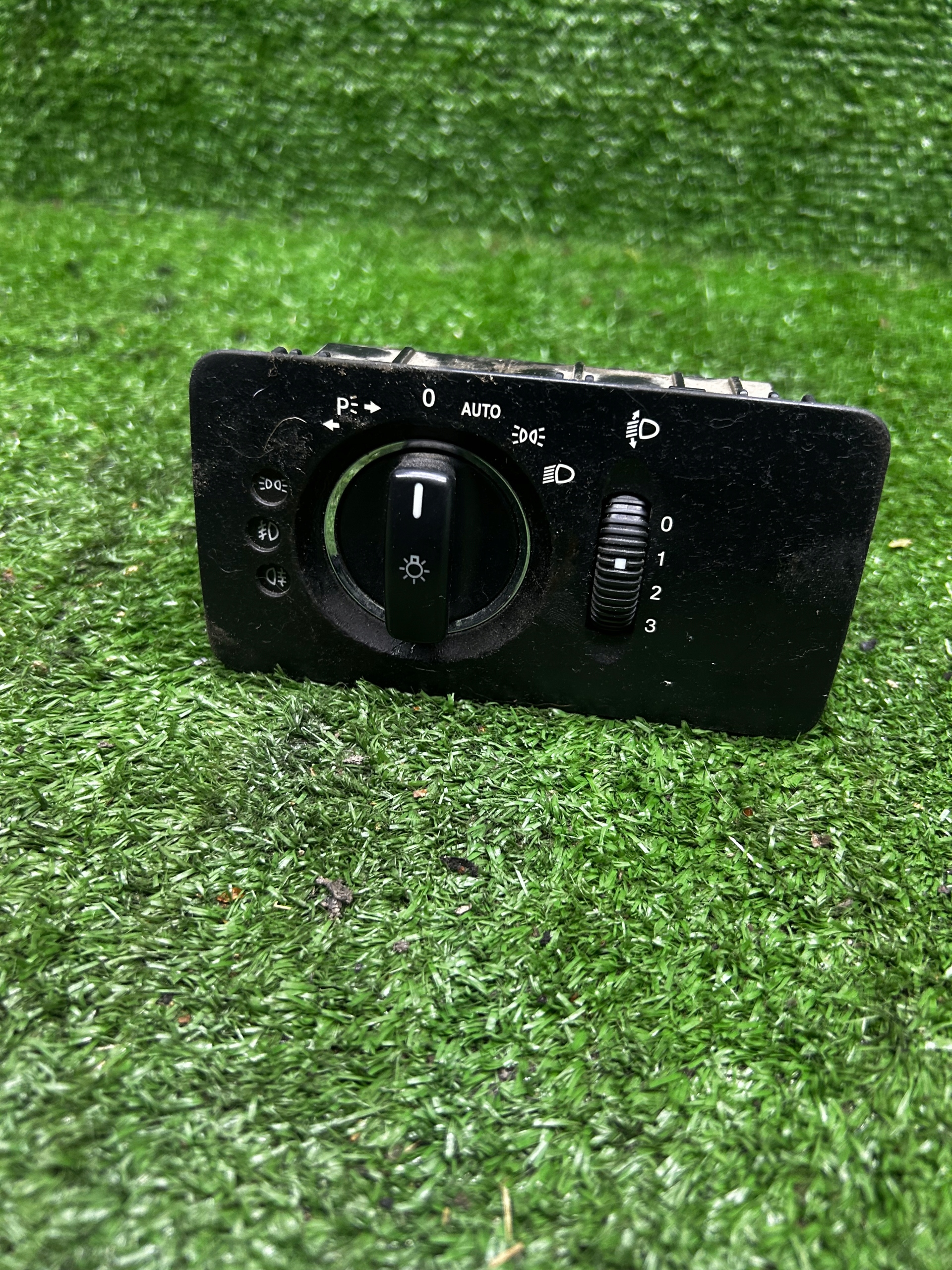 WŁĄCZNIK ŚWIATEŁ MERCEDES W251 A2515455204