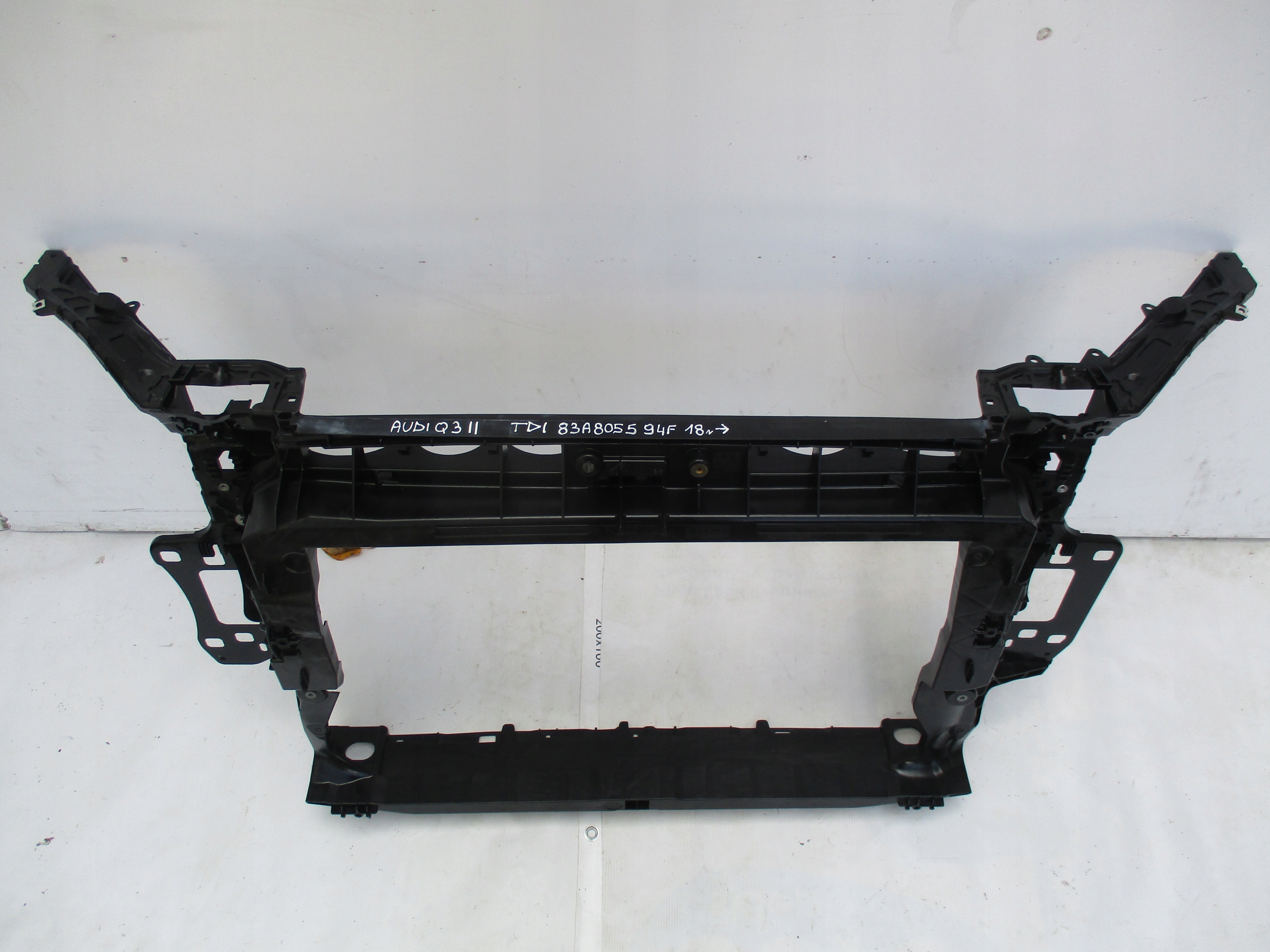 front body wall front Audi Q3 83A805594F