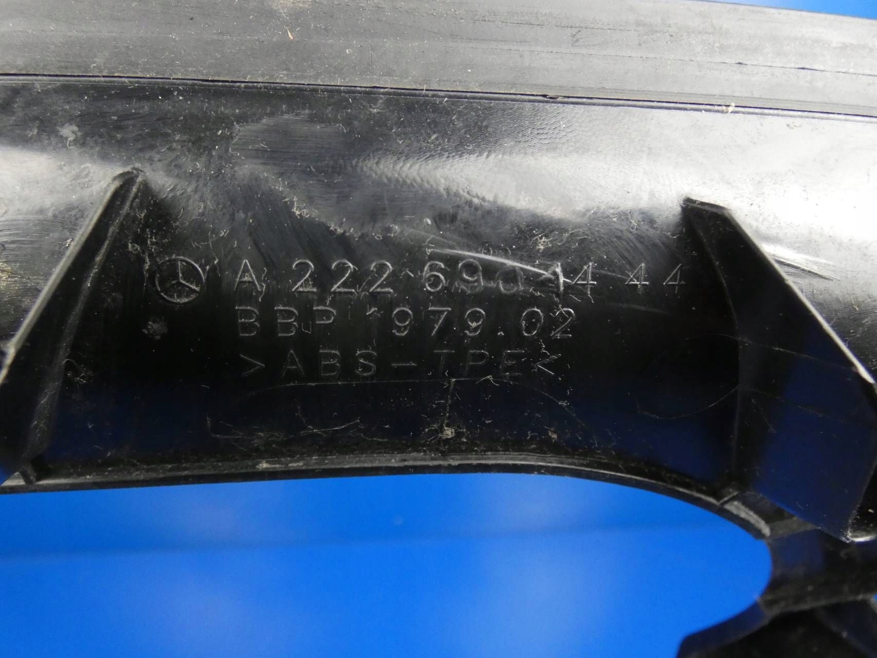 MERCEDES S KLASA moulding covering boot right rear part