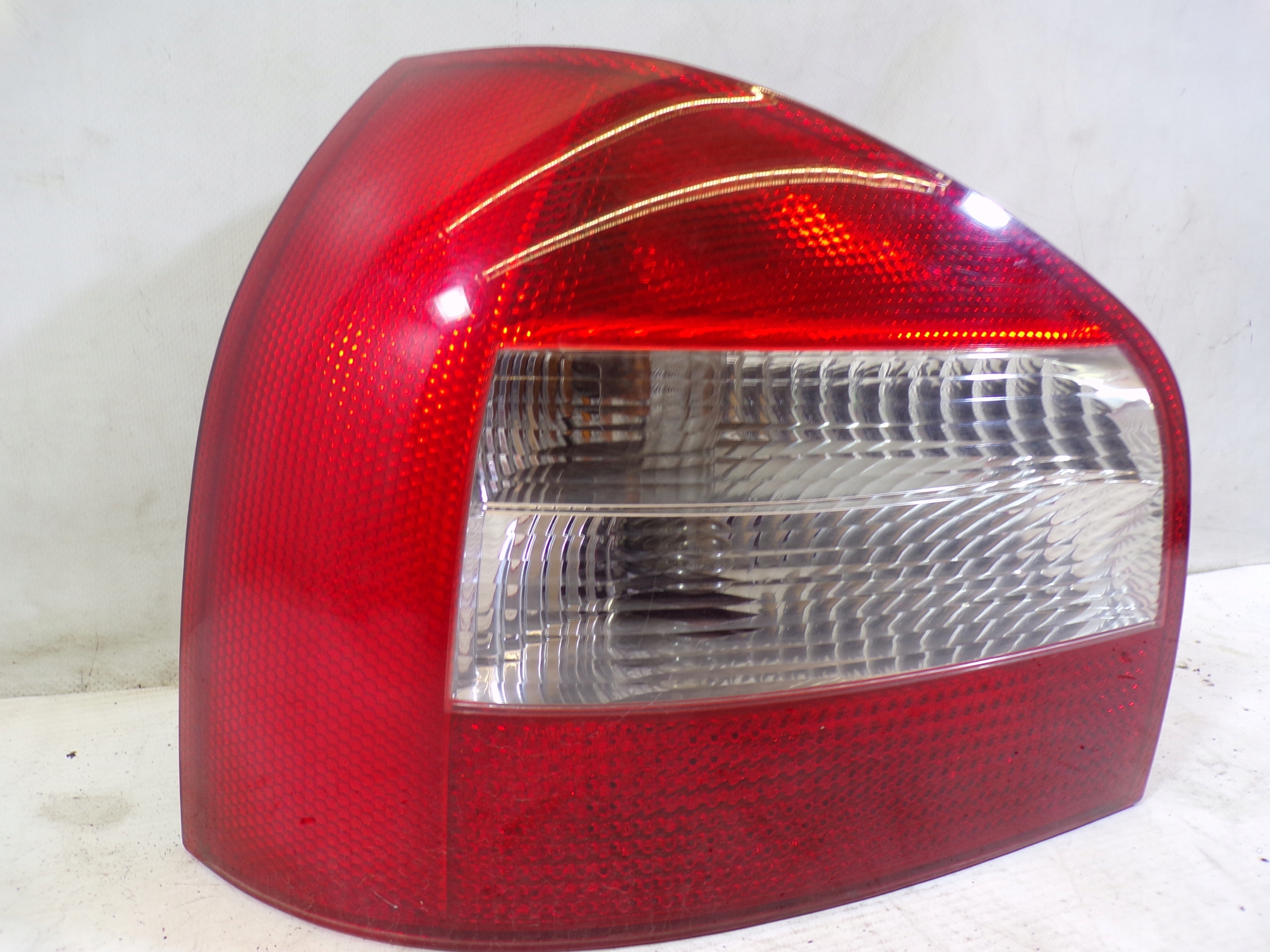 light rear rear part left AUDI A3 8L LIFT (1) (K)