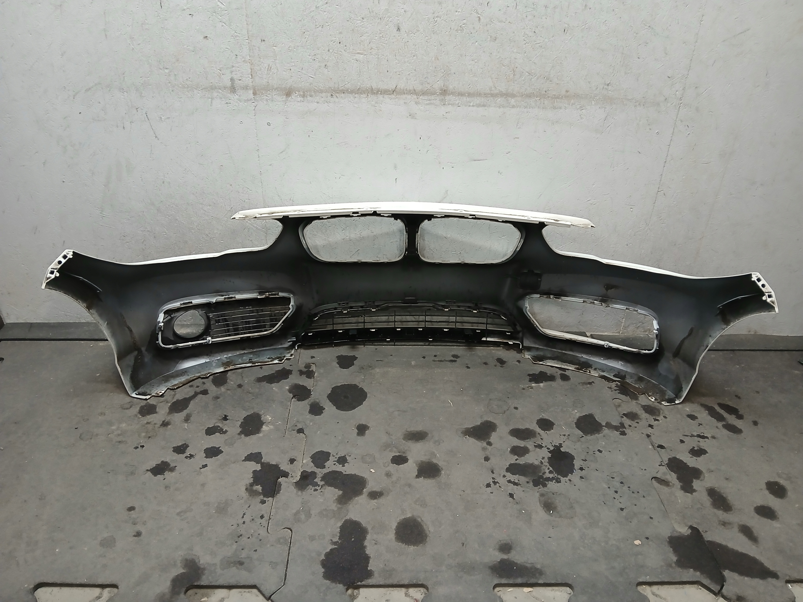bumper front BMW and 1 F20 LIFT
